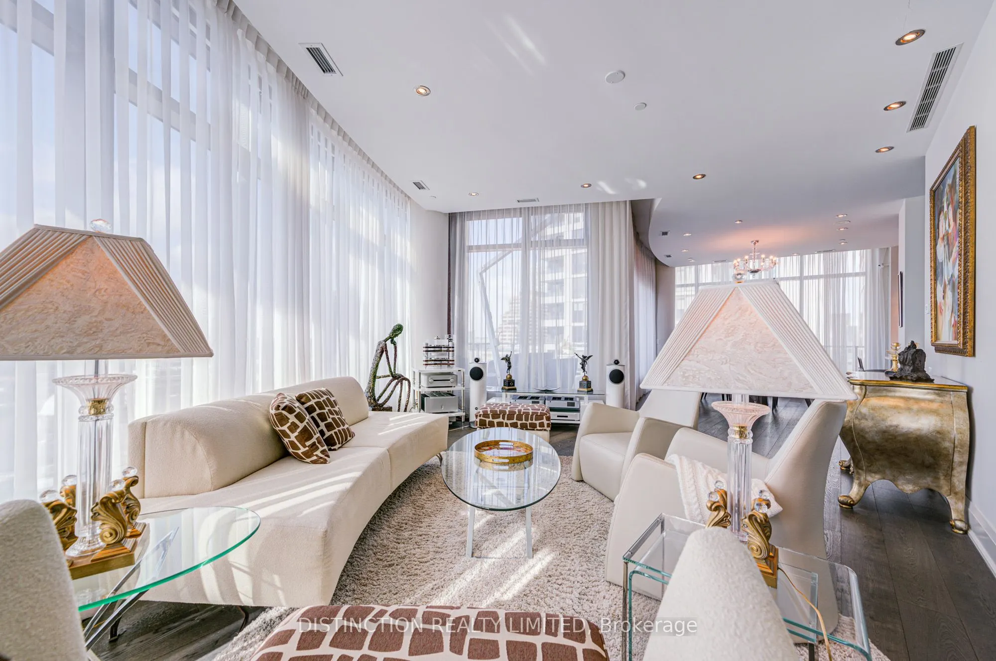 77 Charles Street W #1603