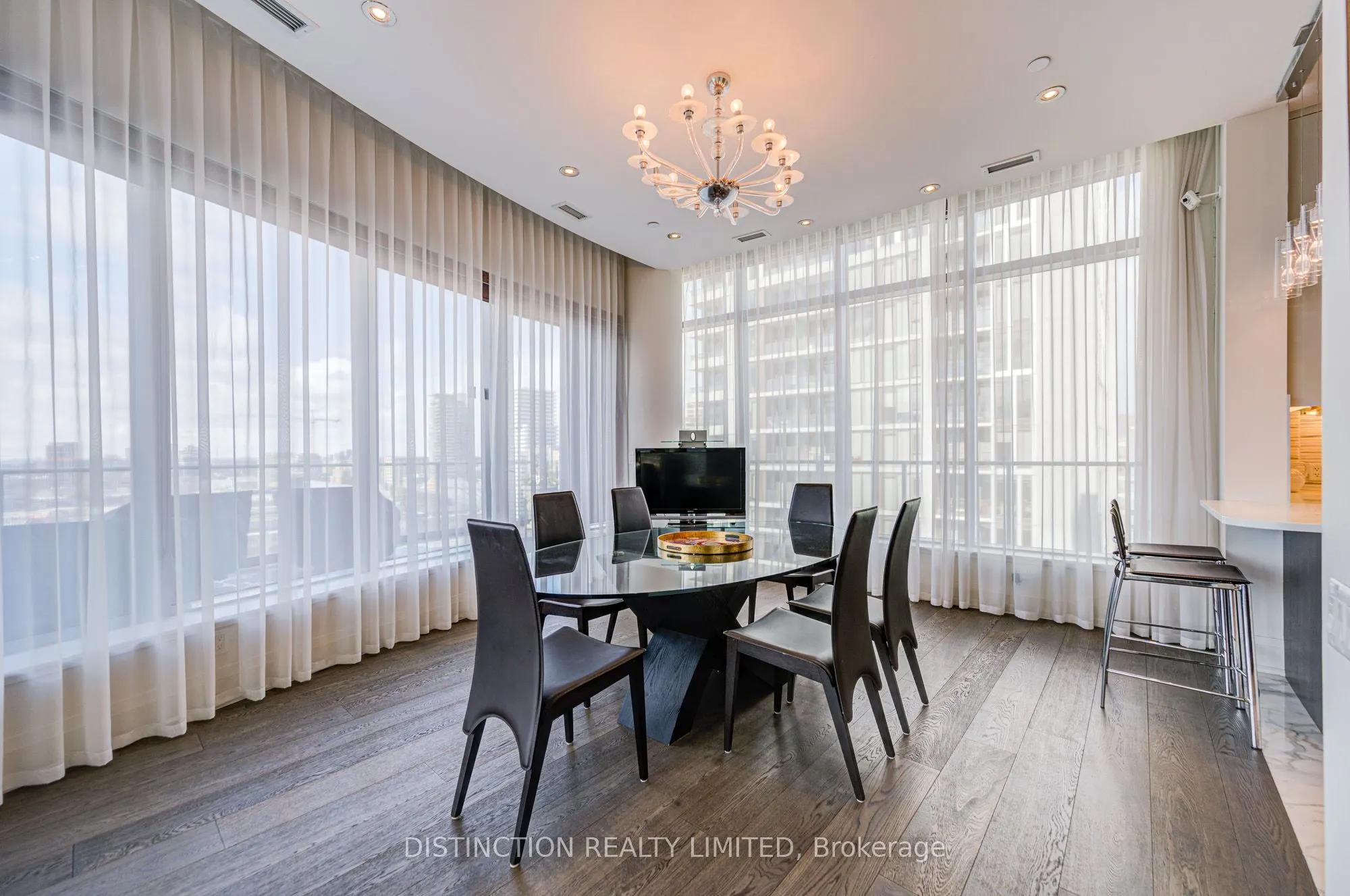 77 Charles Street W #1603