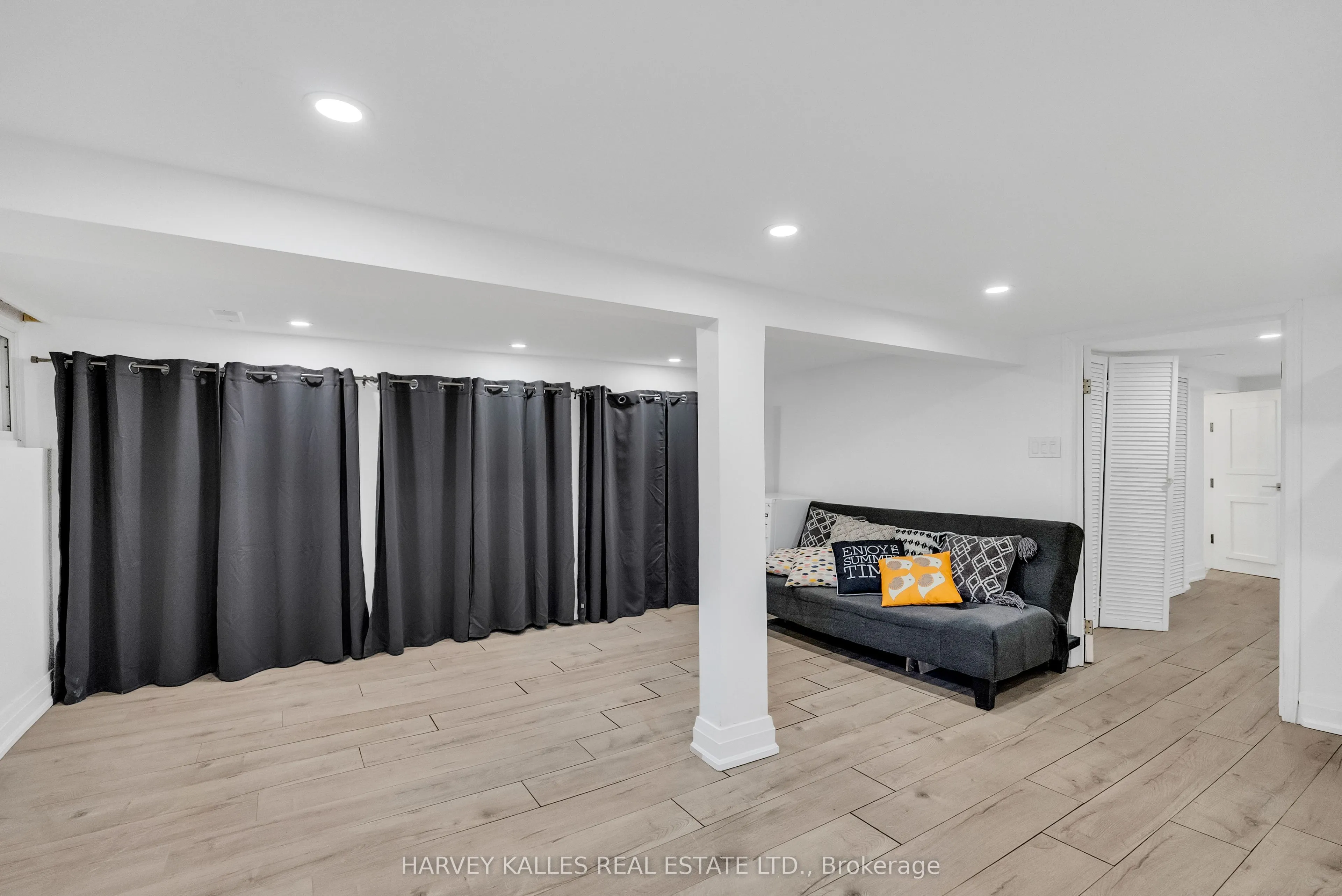 629 Duplex Avenue