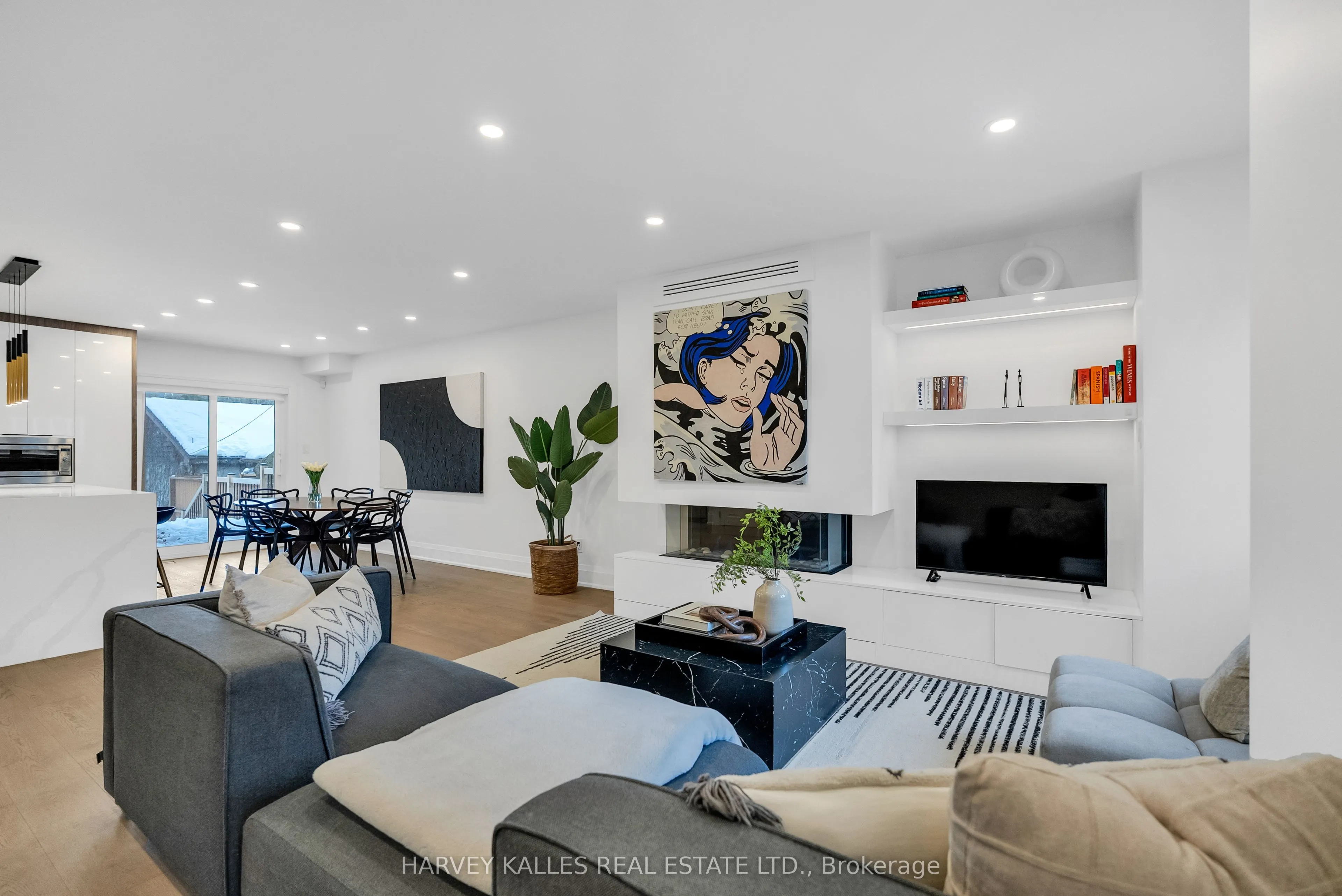 629 Duplex Avenue
