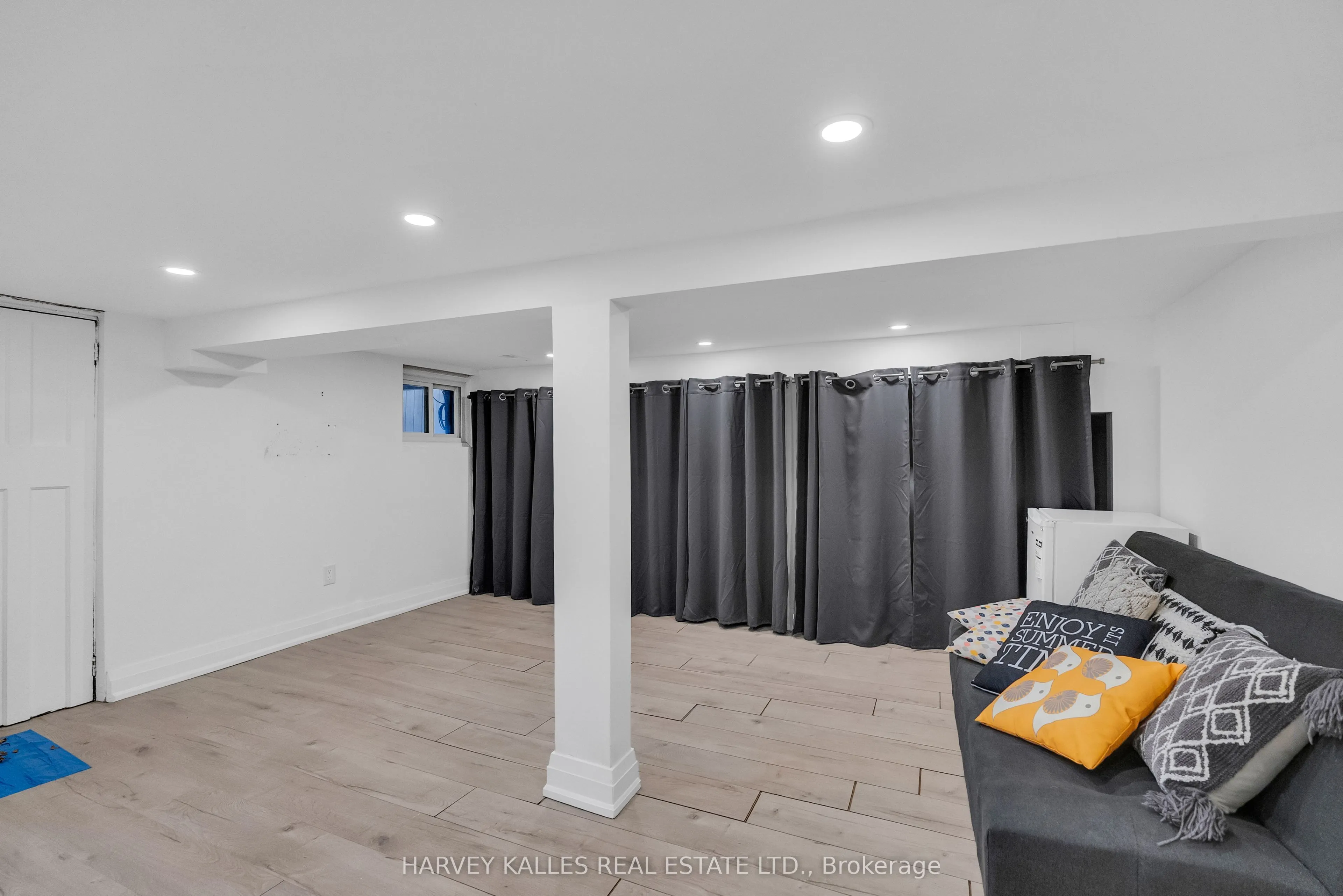 629 Duplex Avenue