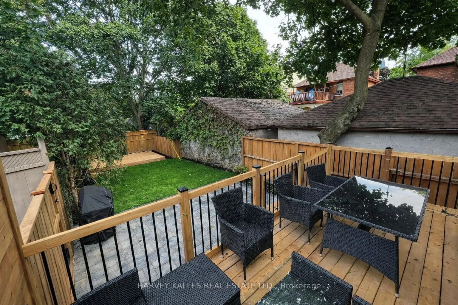 629 Duplex Avenue