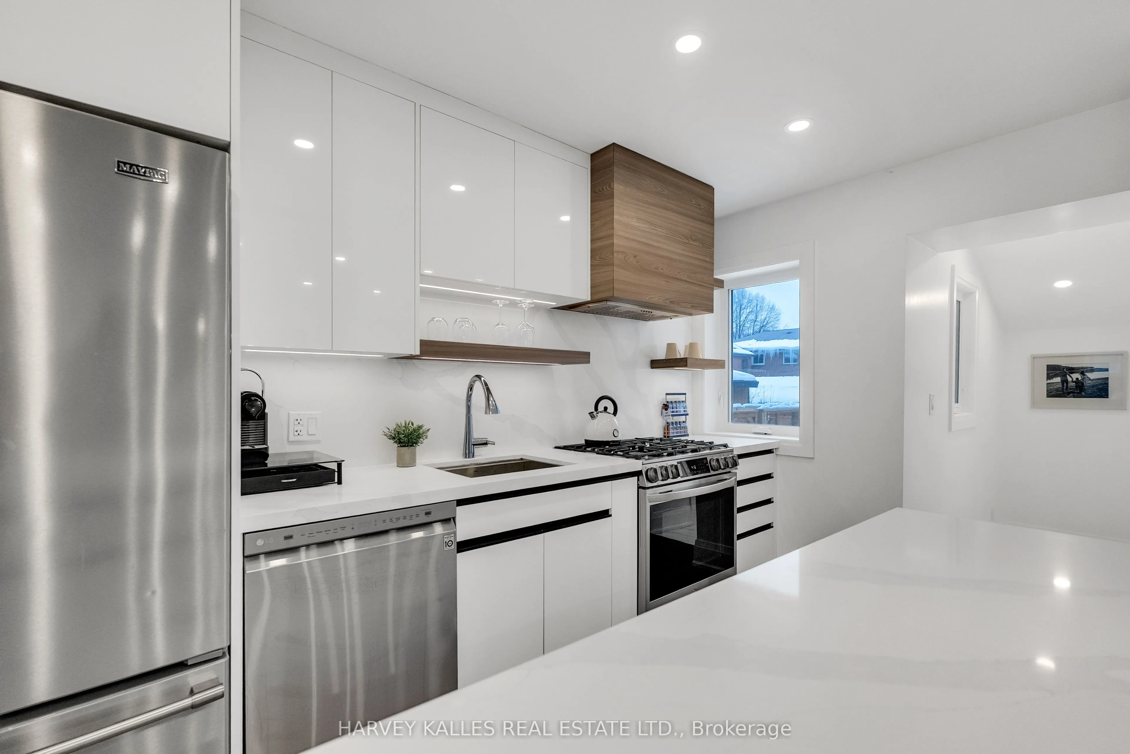 629 Duplex Avenue