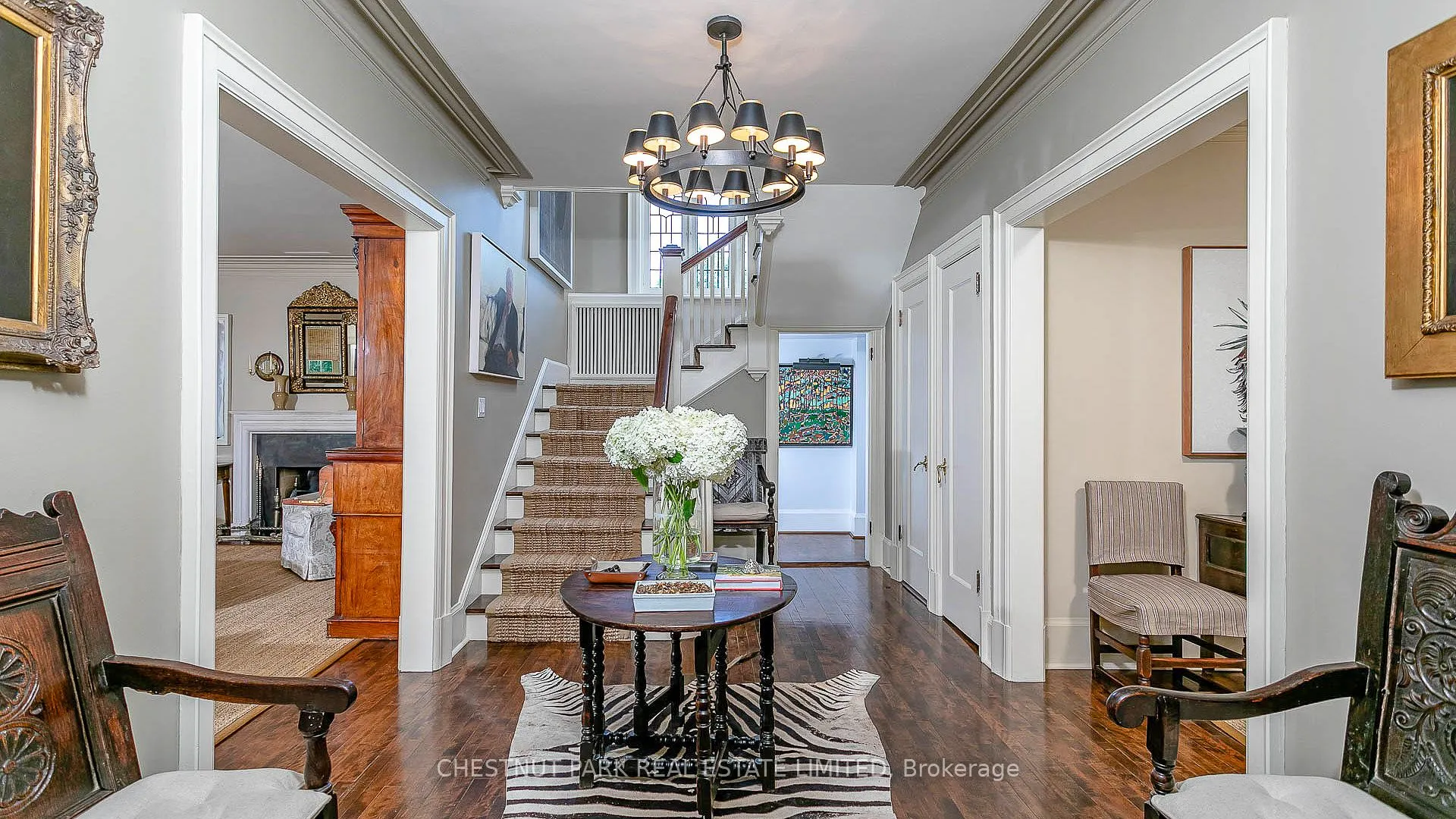 42 Lytton Boulevard