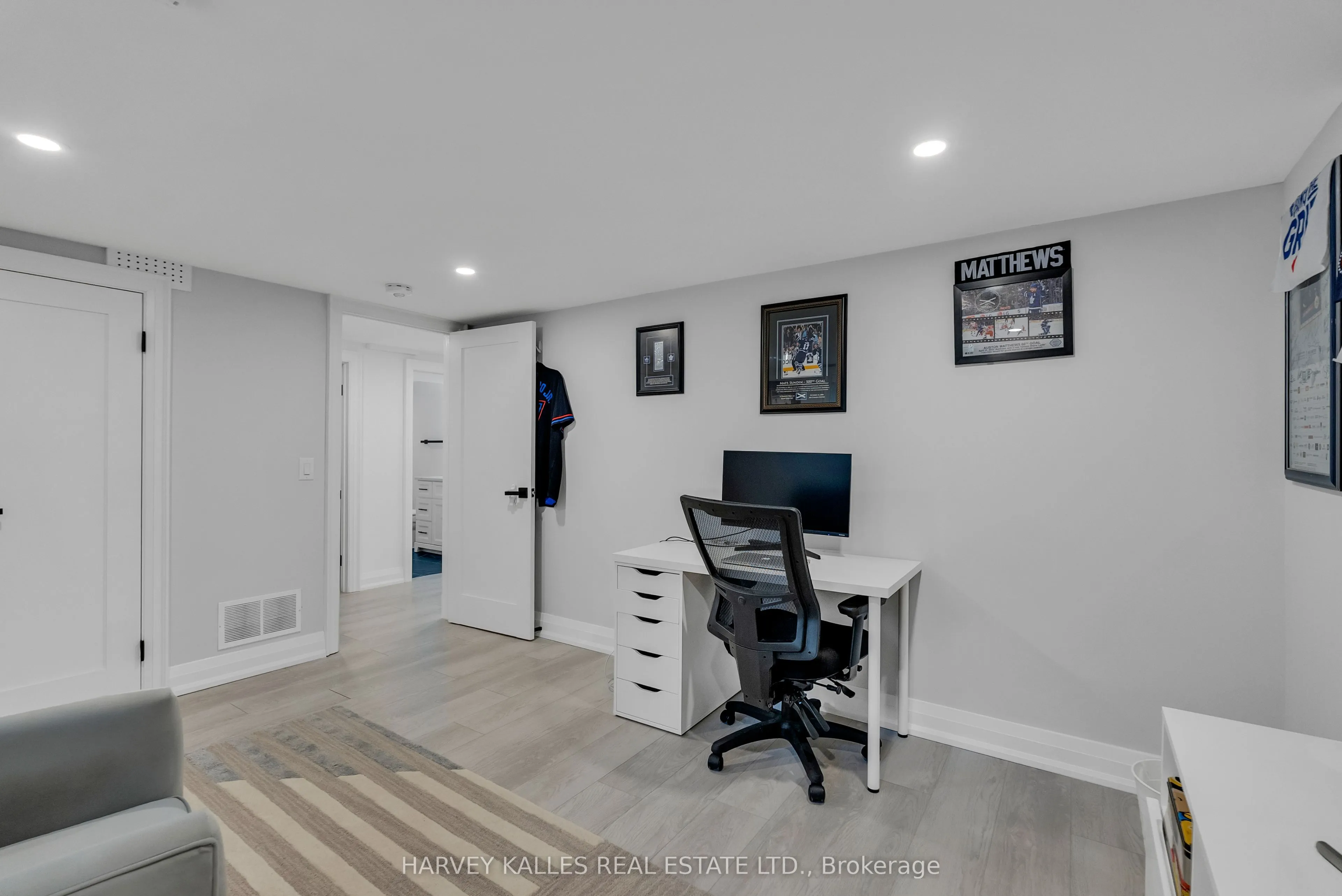 32 Almont Road