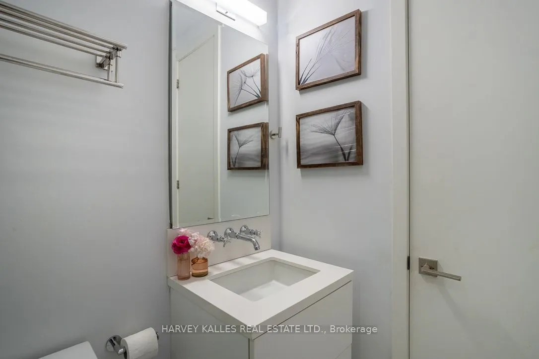 111 St Clair Avenue W #1013