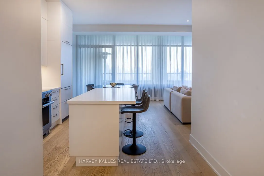 111 St Clair Avenue W #1013