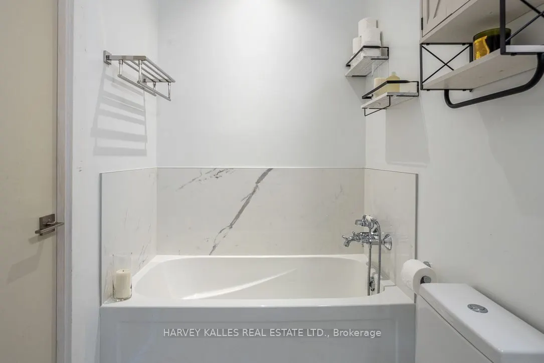 111 St Clair Avenue W #1013