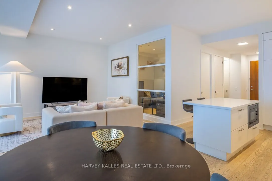 111 St Clair Avenue W #1013