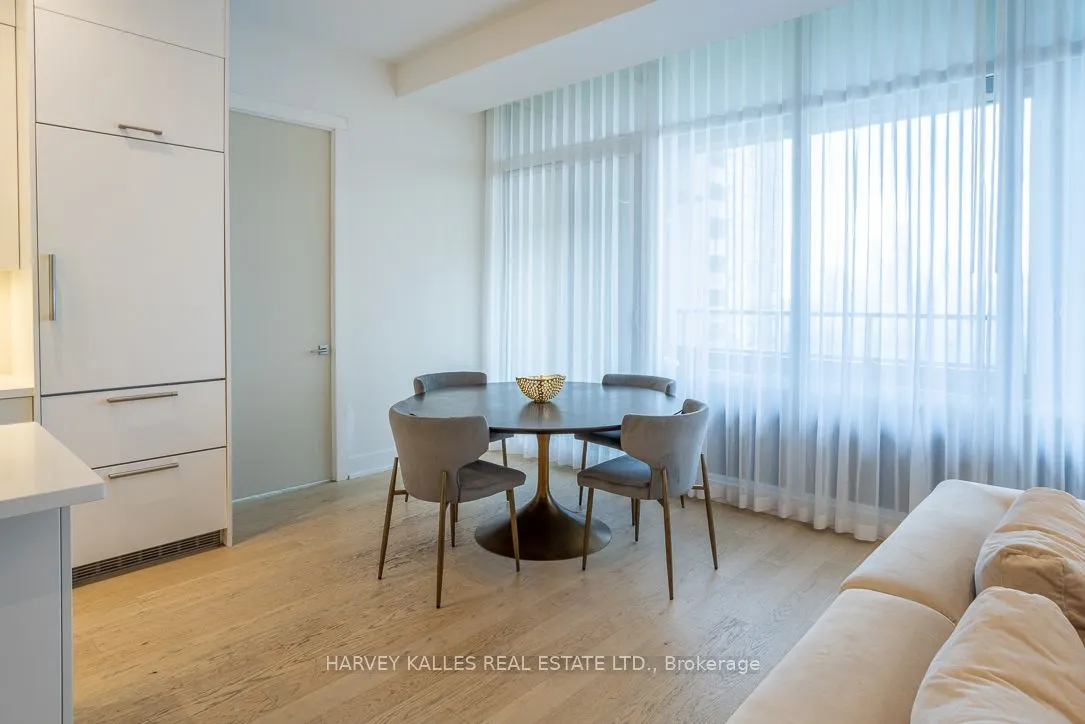 111 St Clair Avenue W #1013