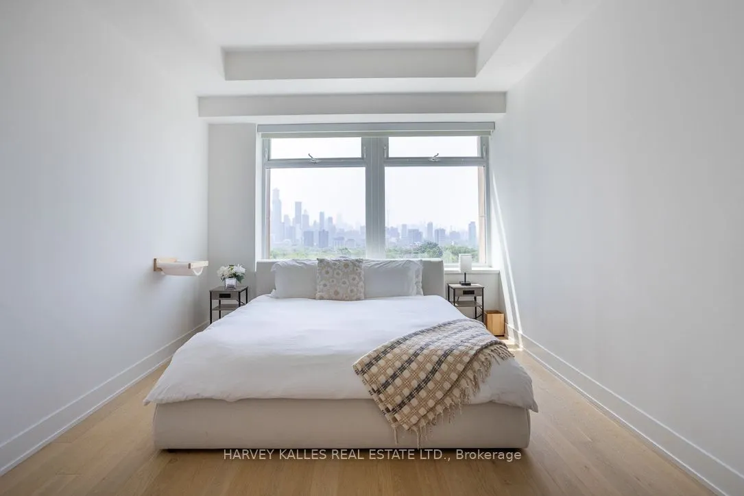 111 St Clair Avenue W #1013