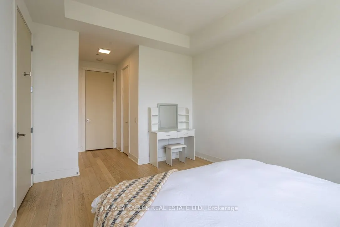 111 St Clair Avenue W #1013