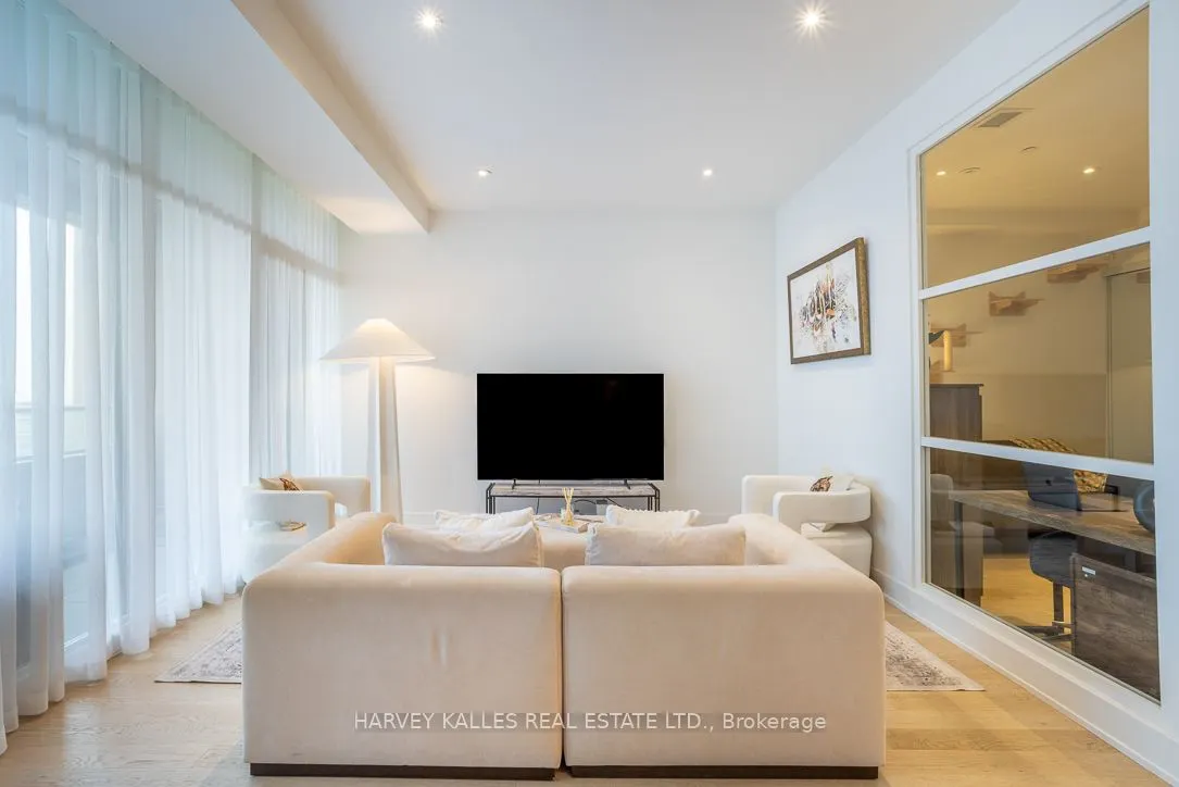 111 St Clair Avenue W #1013