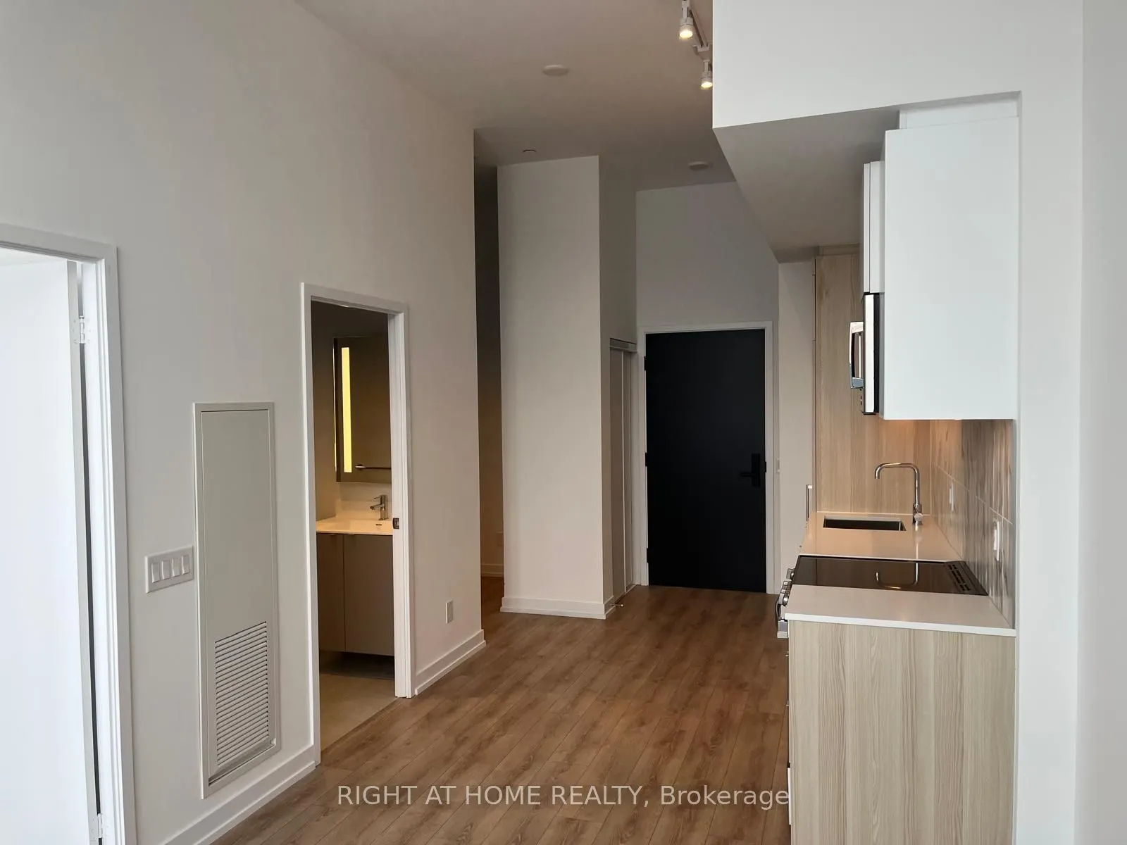 500 Dupont Street #202