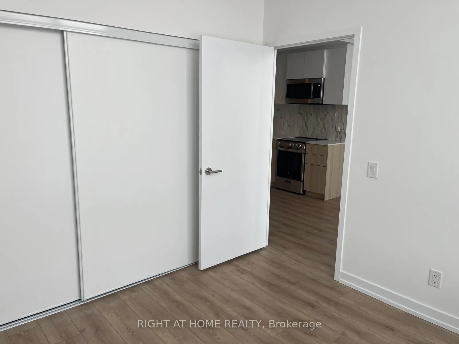 500 Dupont Street #202
