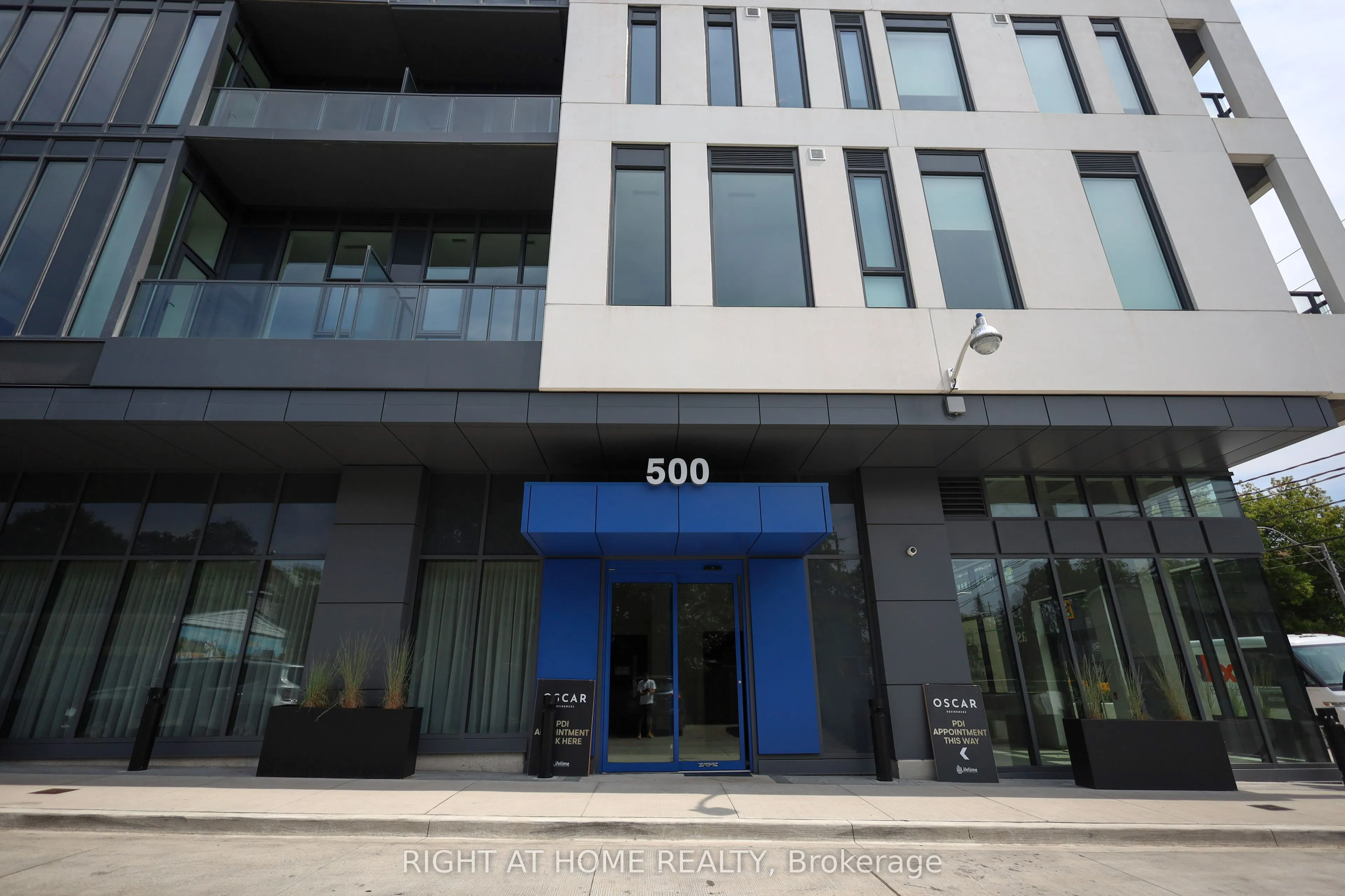 500 Dupont Street #202
