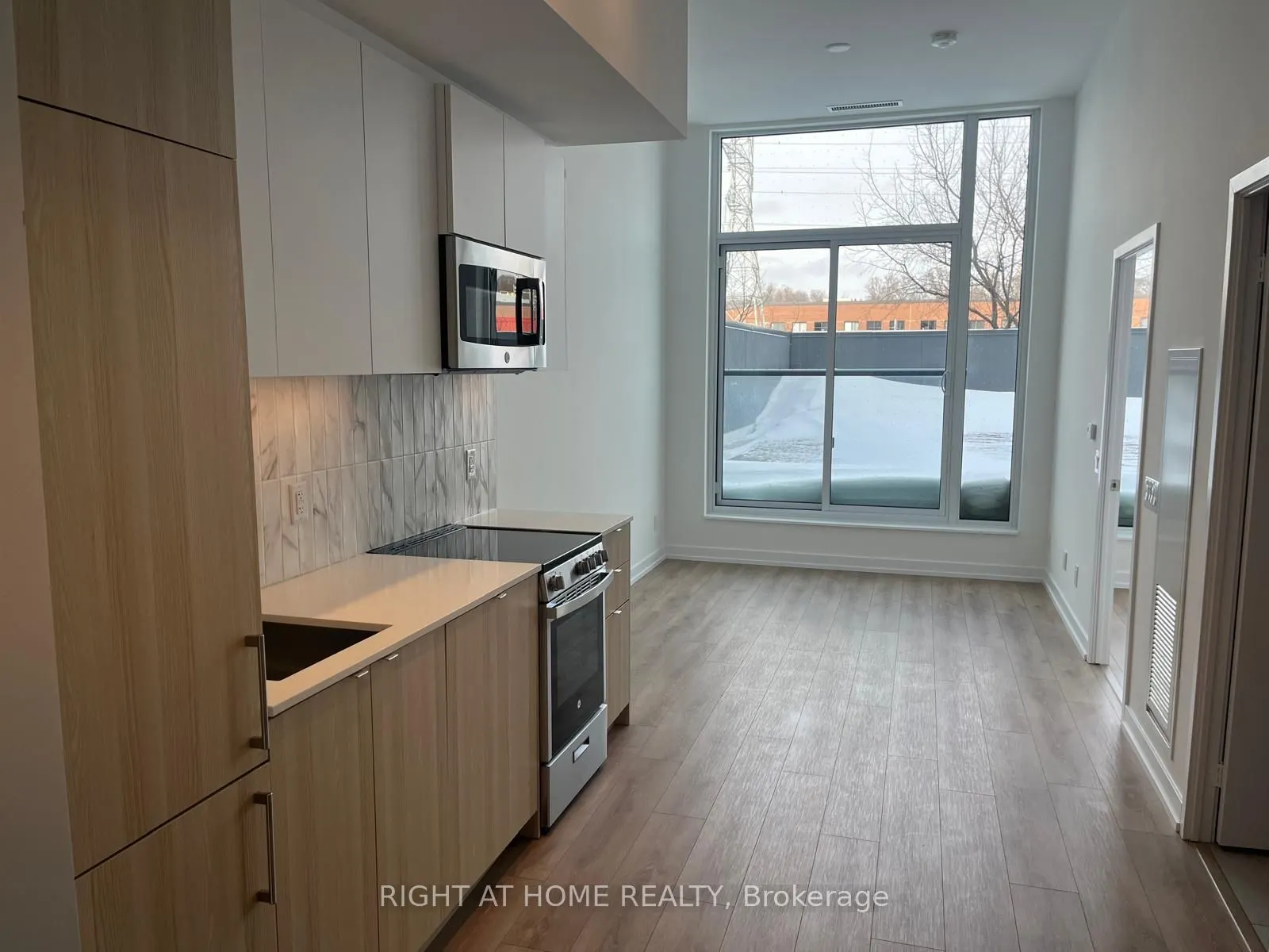 500 Dupont Street #202
