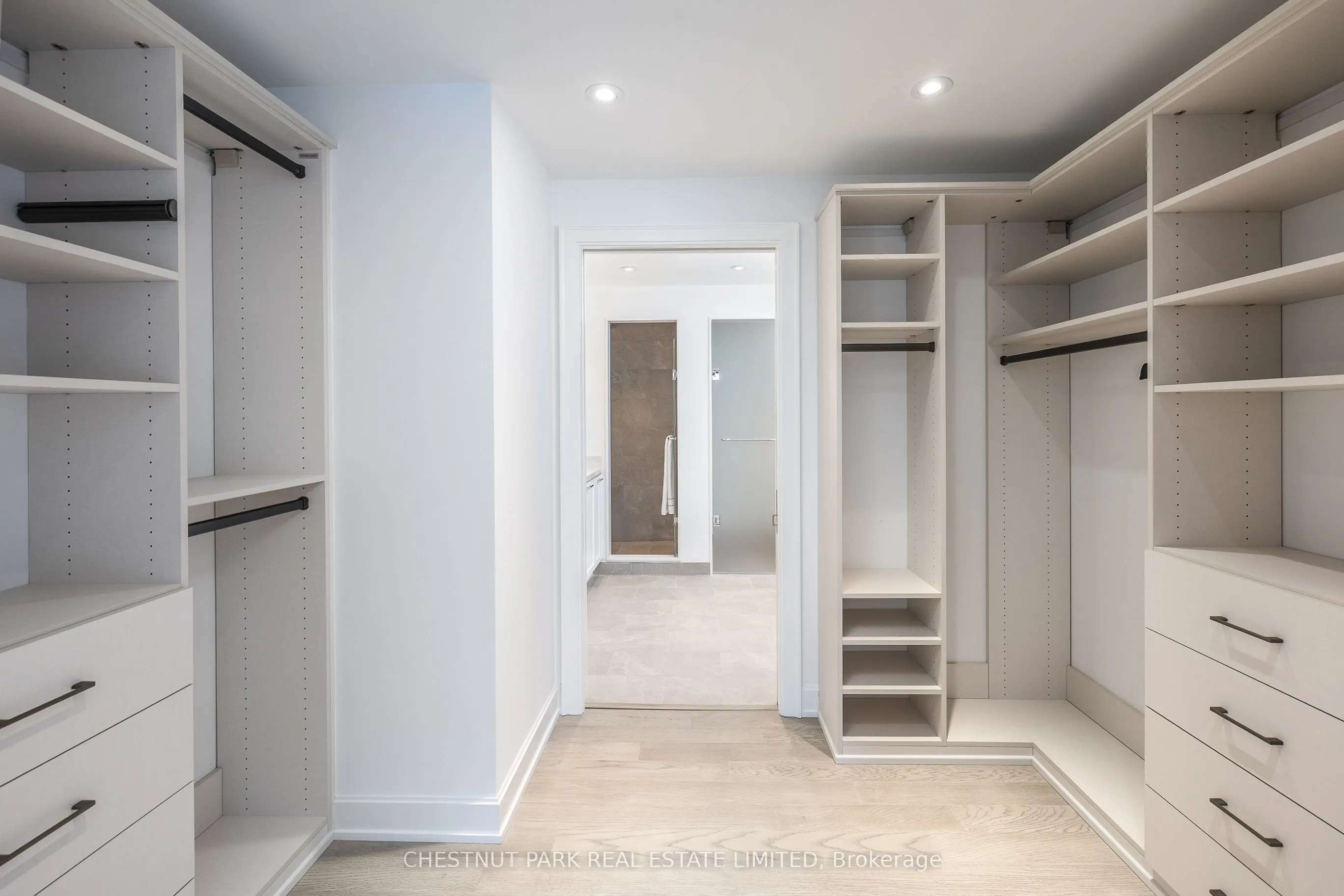 1 Strathgowan Avenue #408