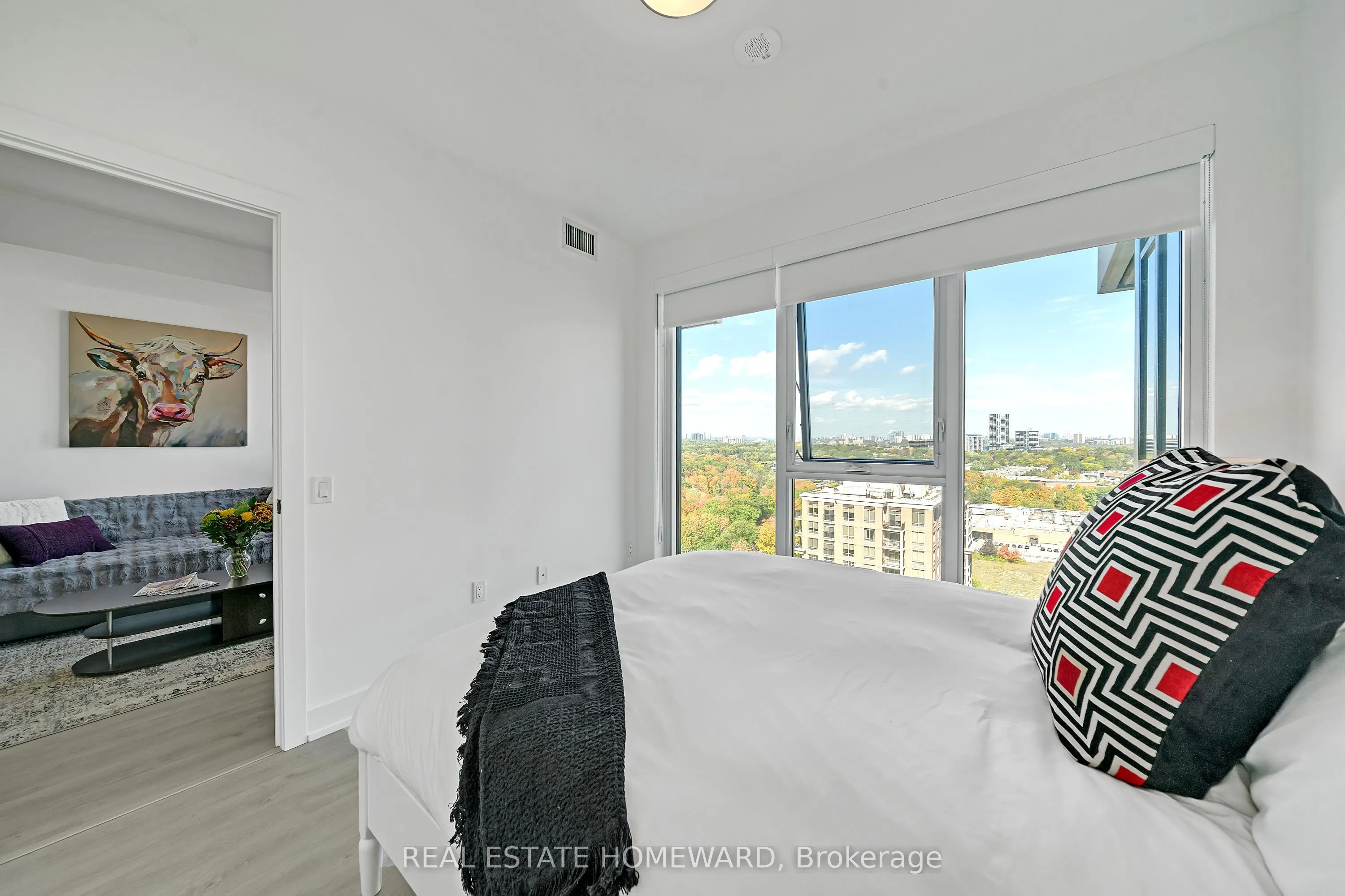 20 Inn On The Park Drive #2039