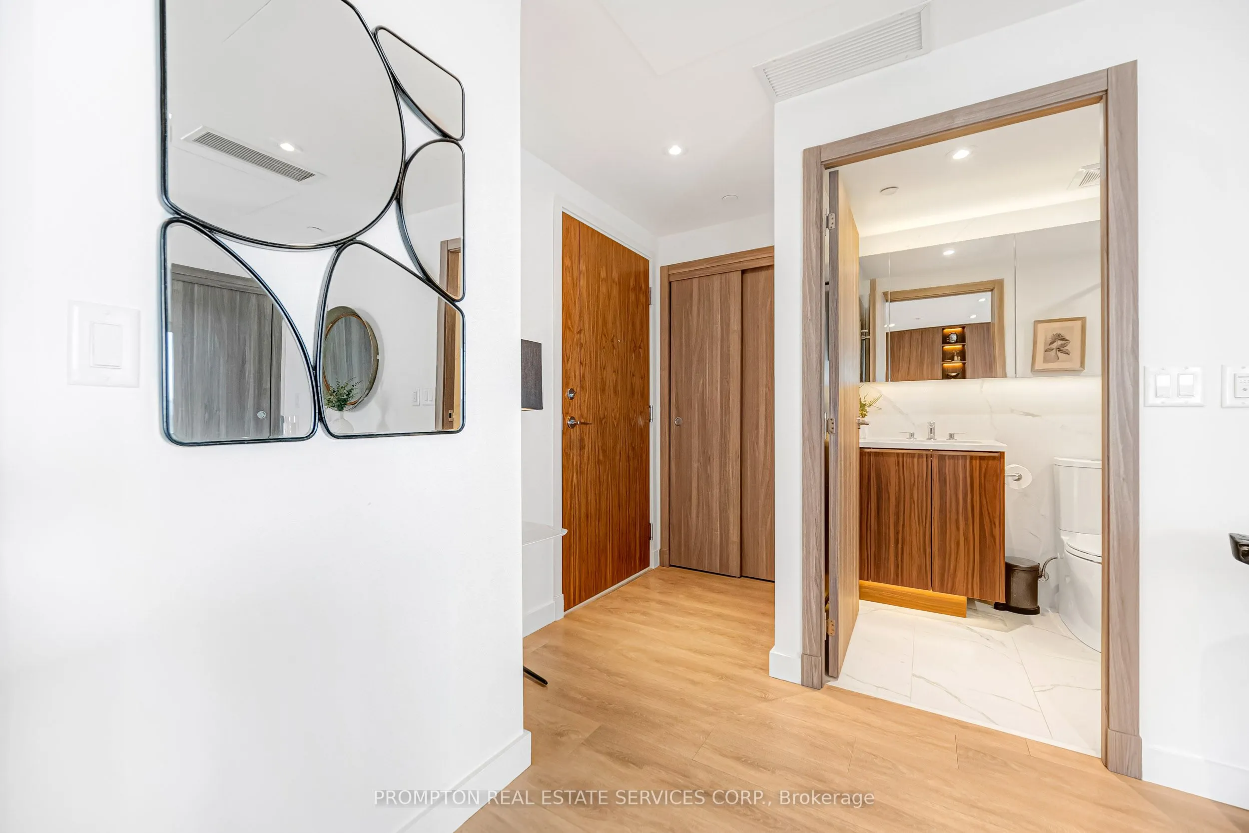 25 Mcmahon Drive #1803