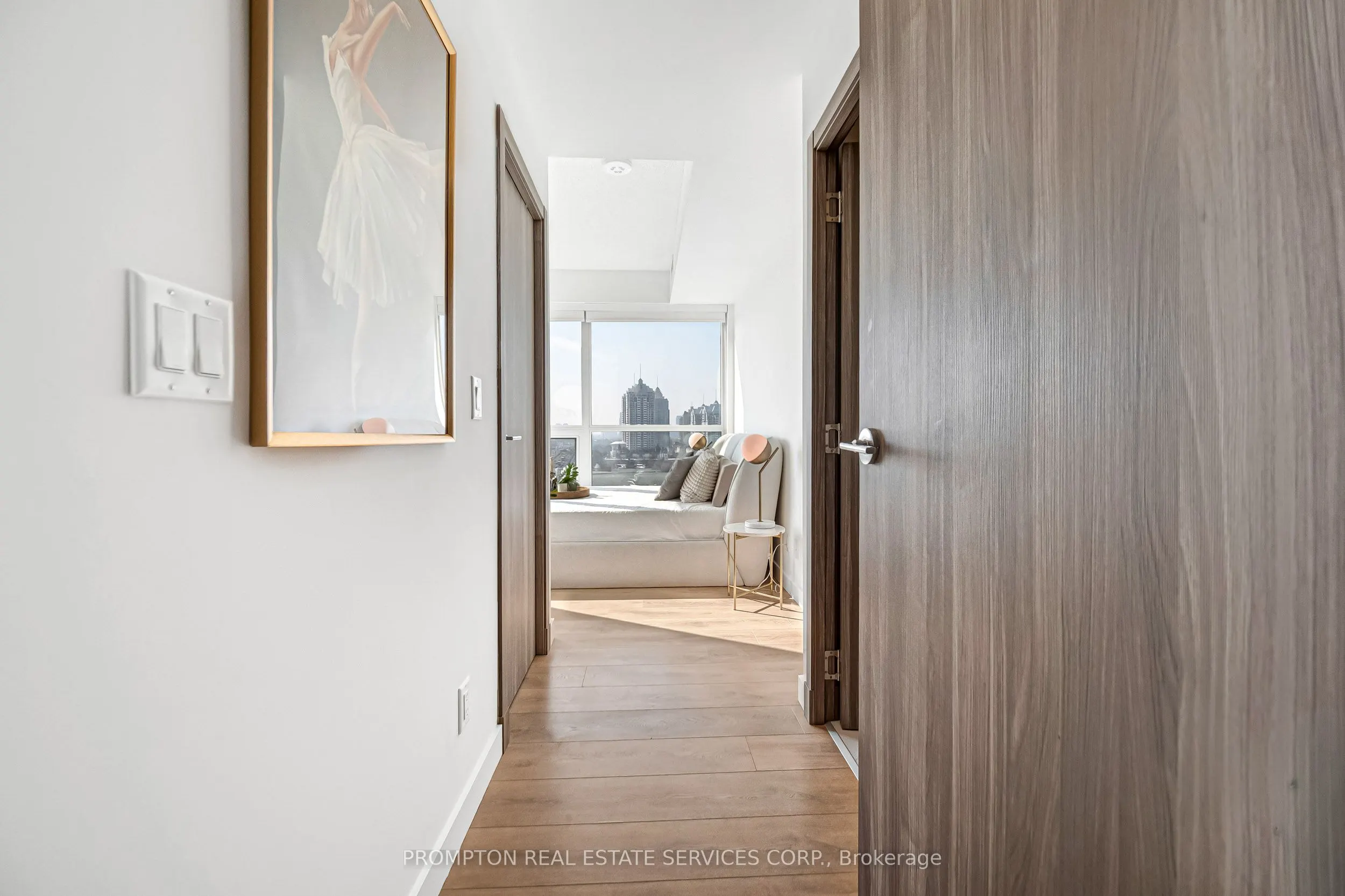 25 Mcmahon Drive #1803