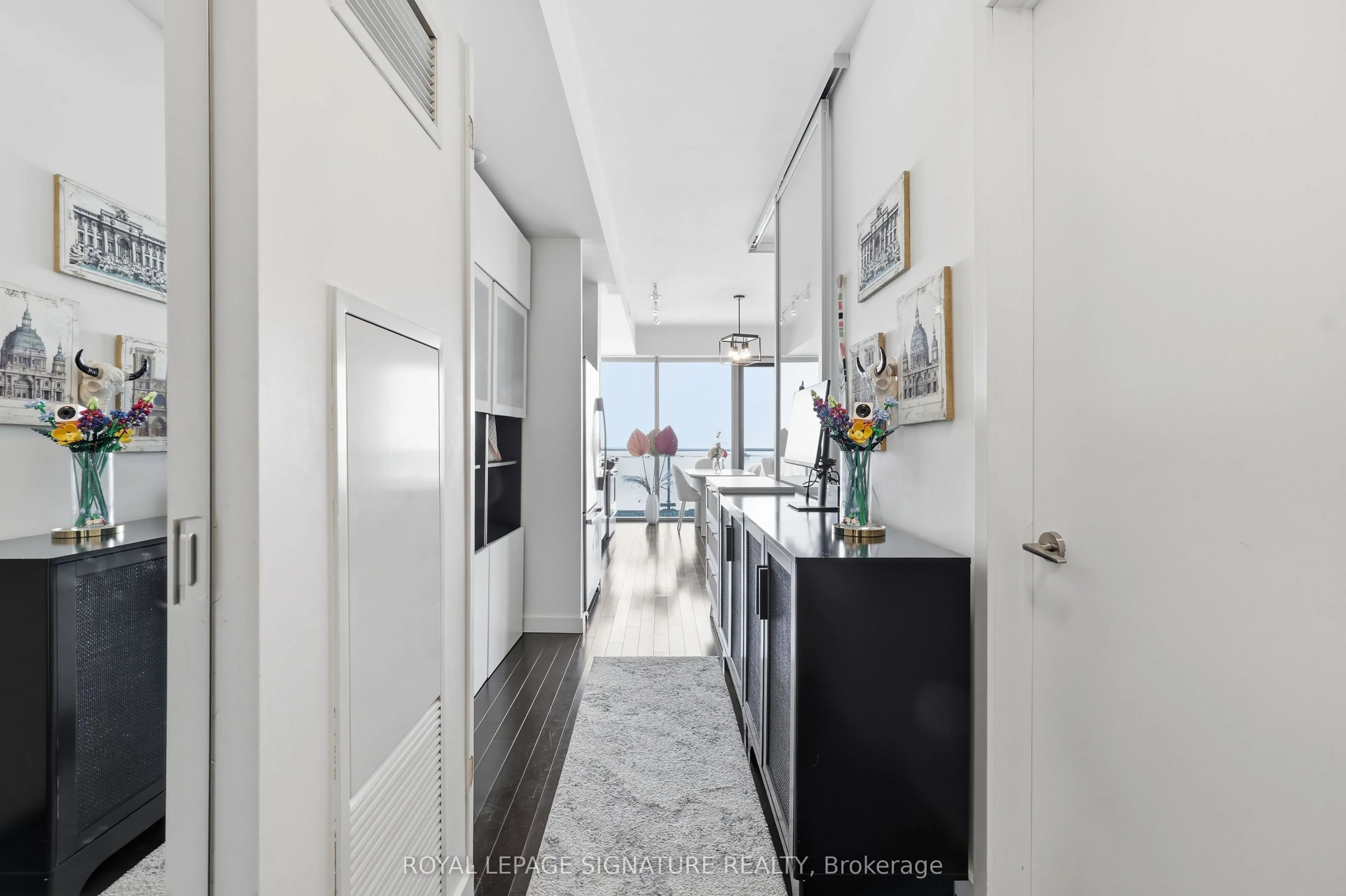 390 Cherry Street #2805