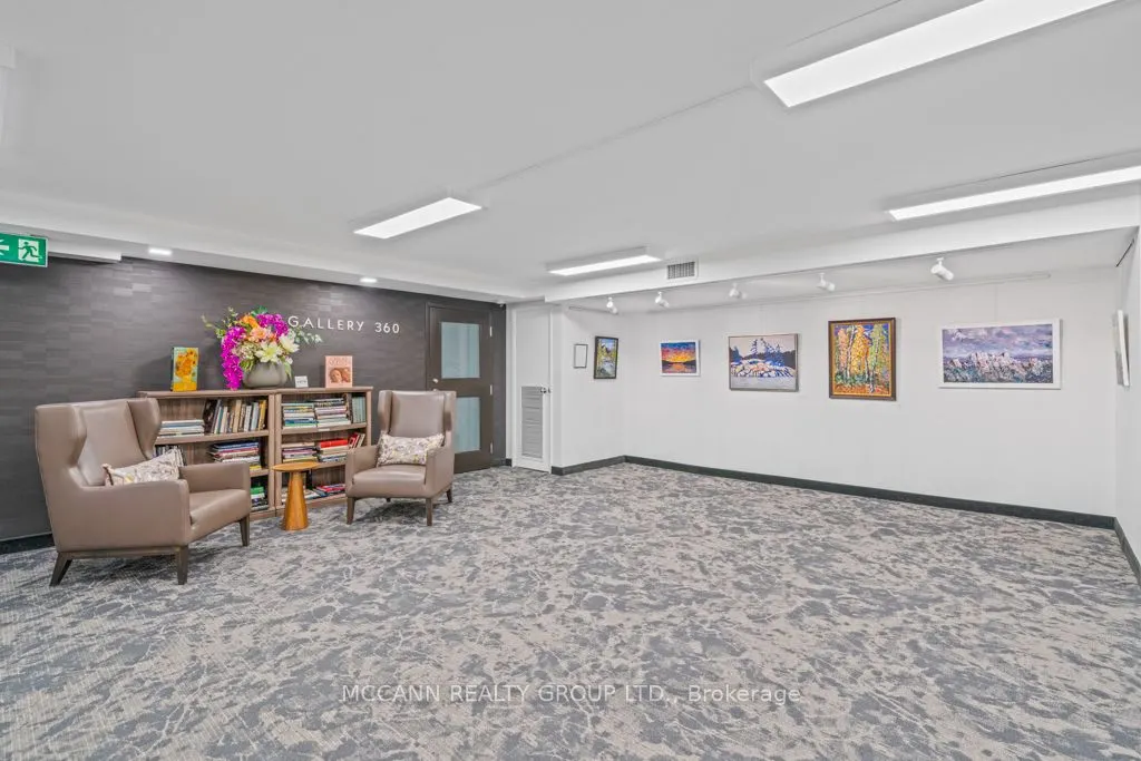 360 Bloor Street E #301