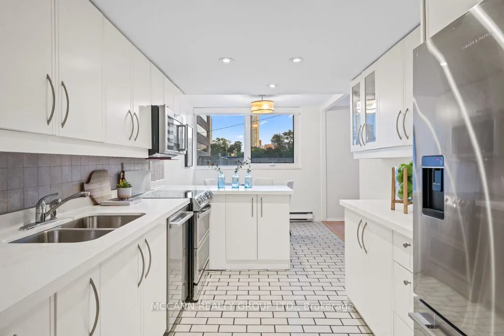360 Bloor Street E #301