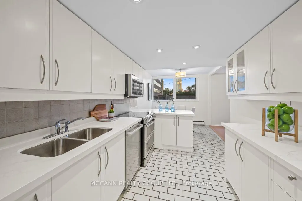 360 Bloor Street E #301