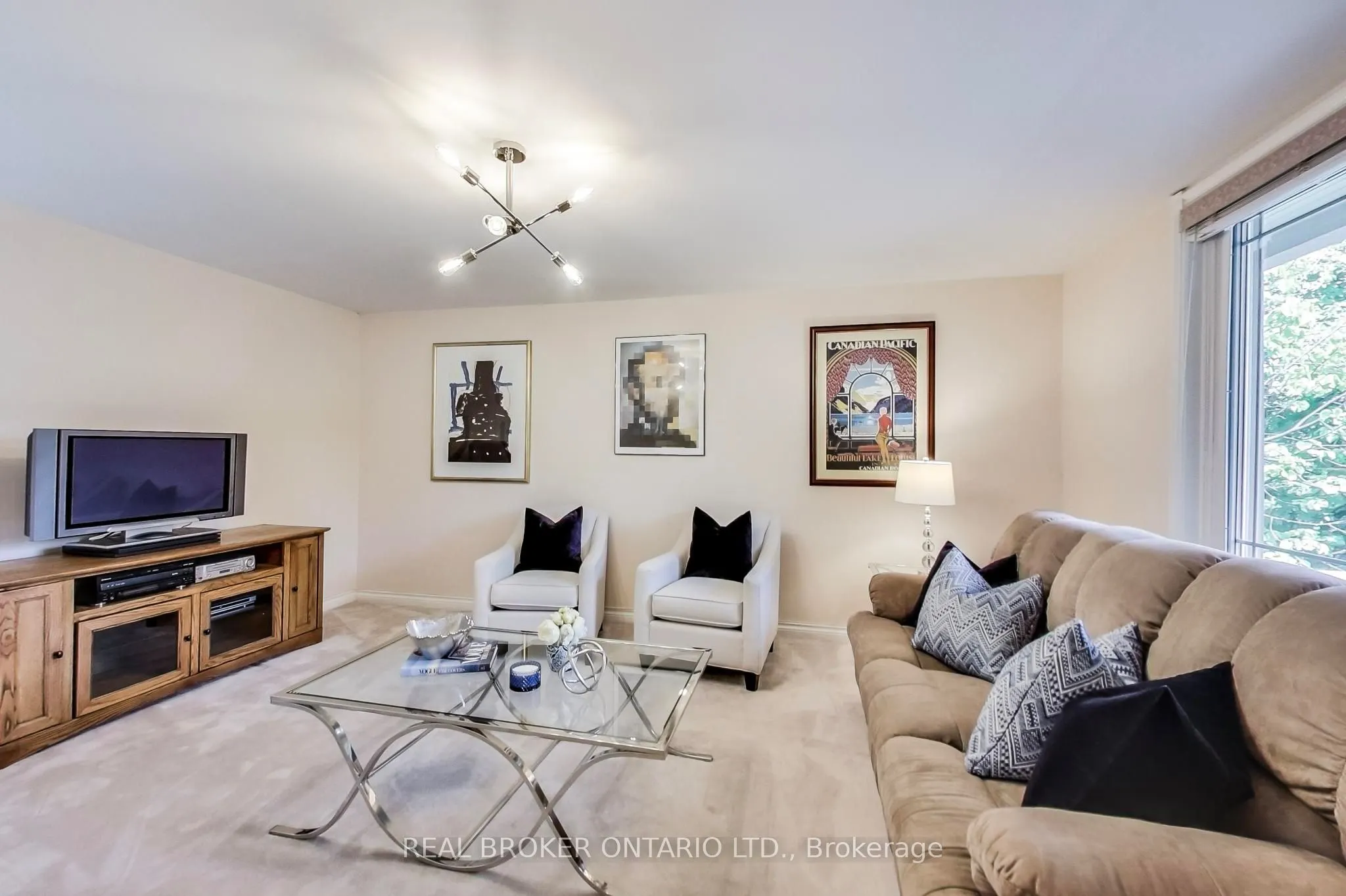 48 Silvergrove Road
