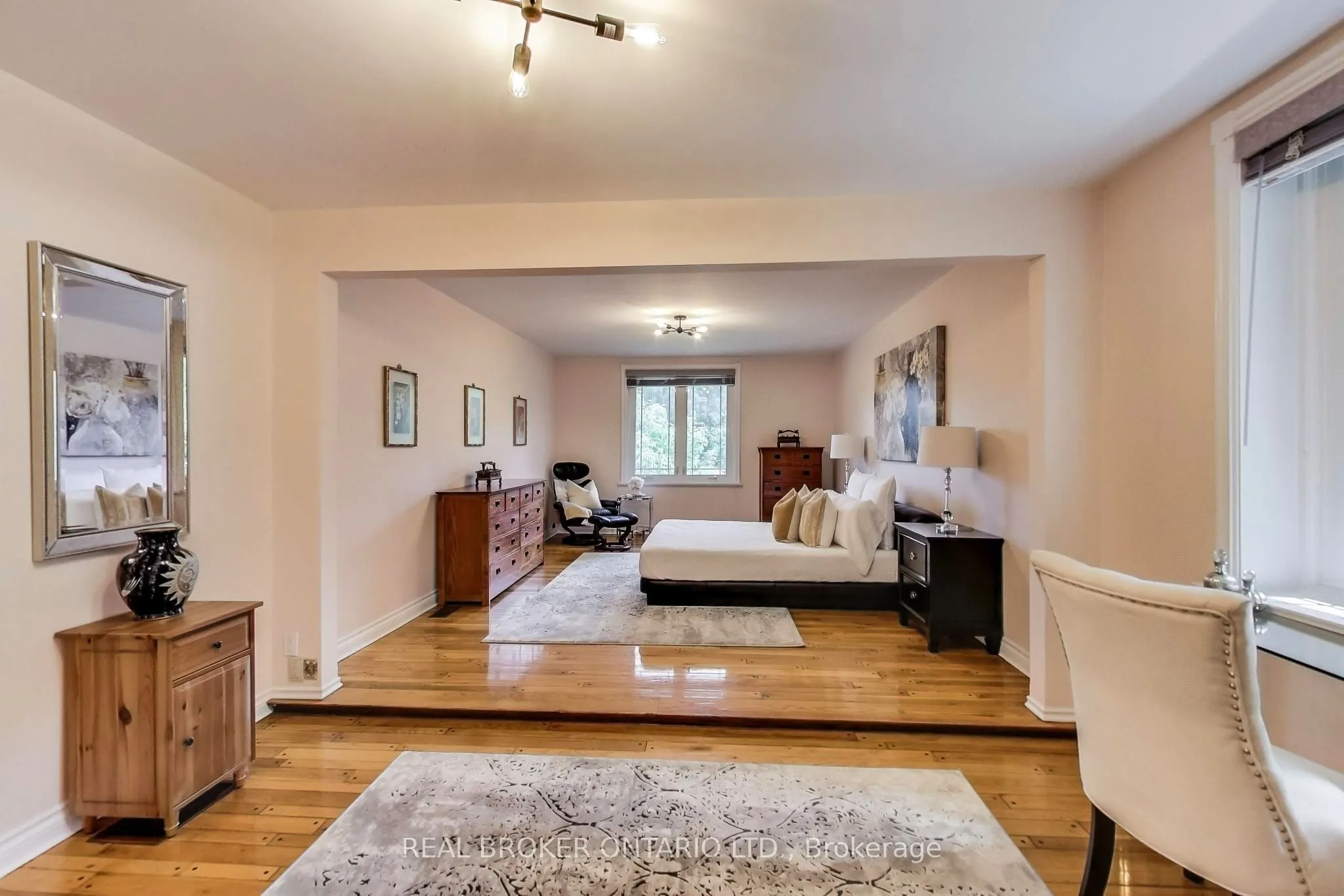 48 Silvergrove Road