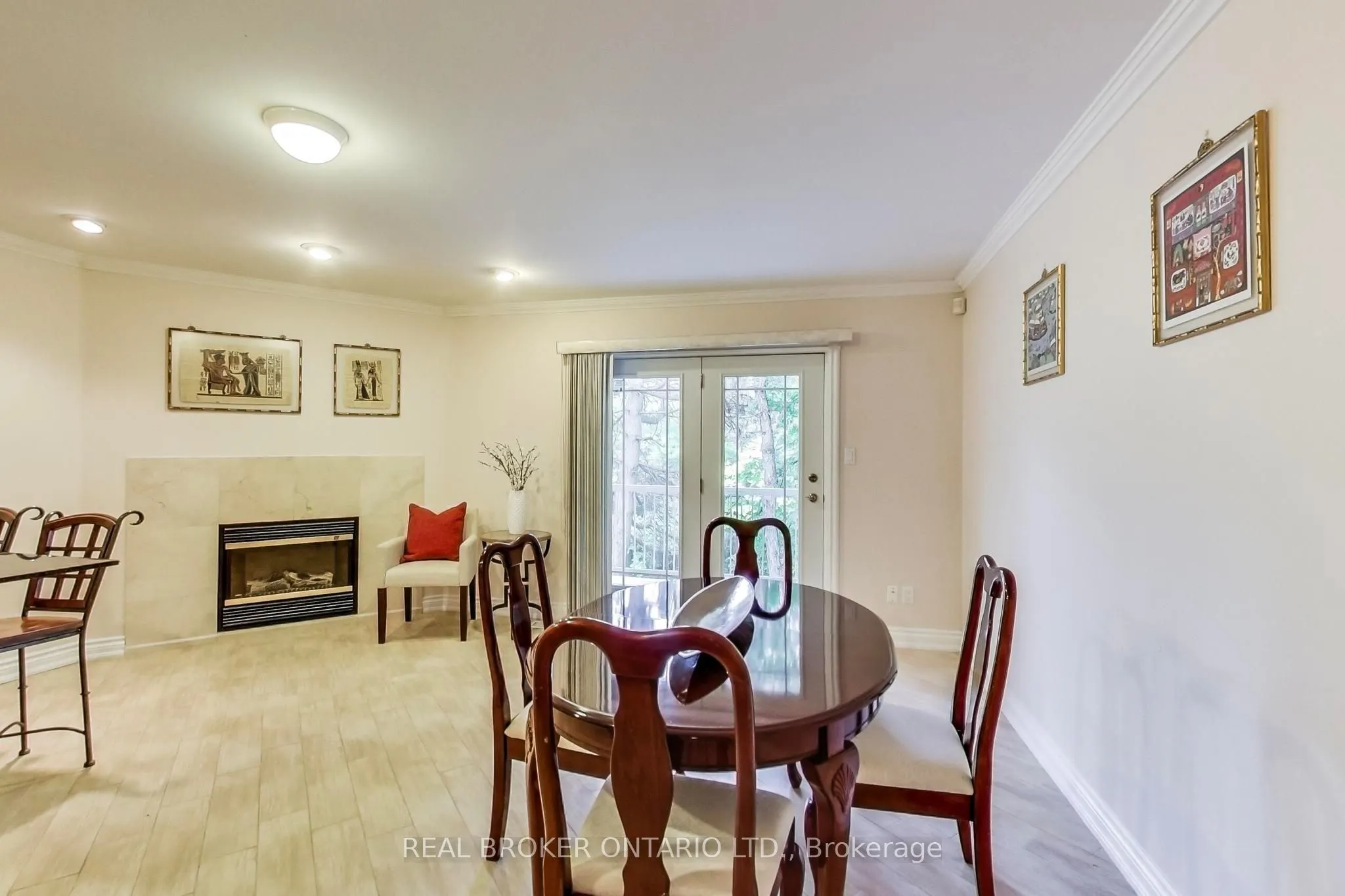 48 Silvergrove Road