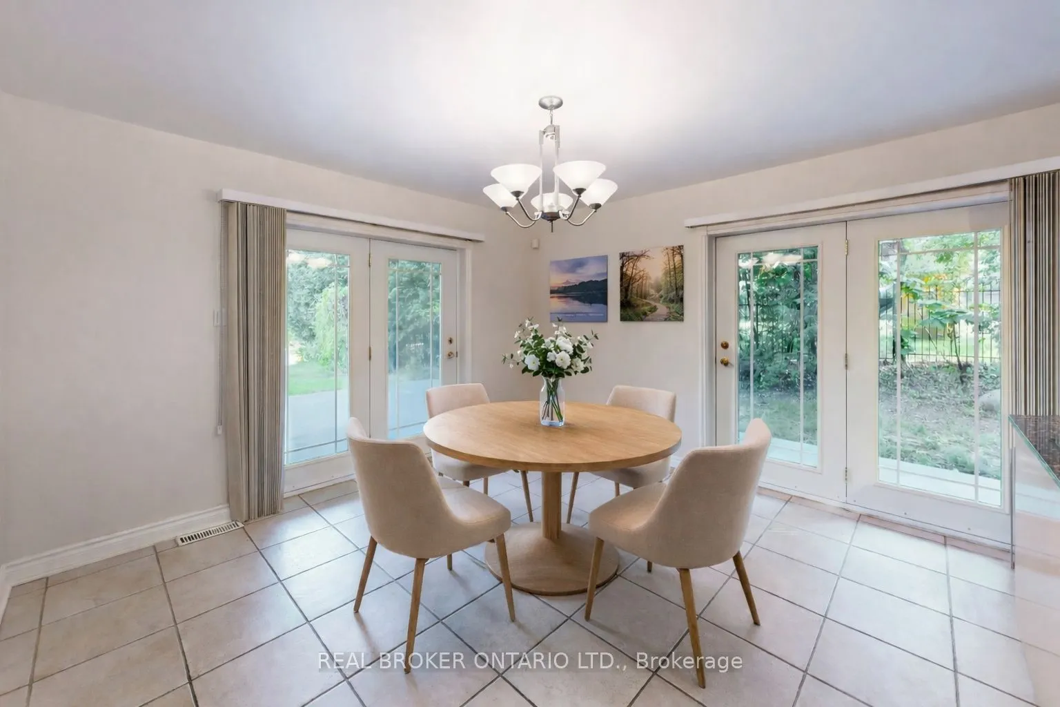 48 Silvergrove Road