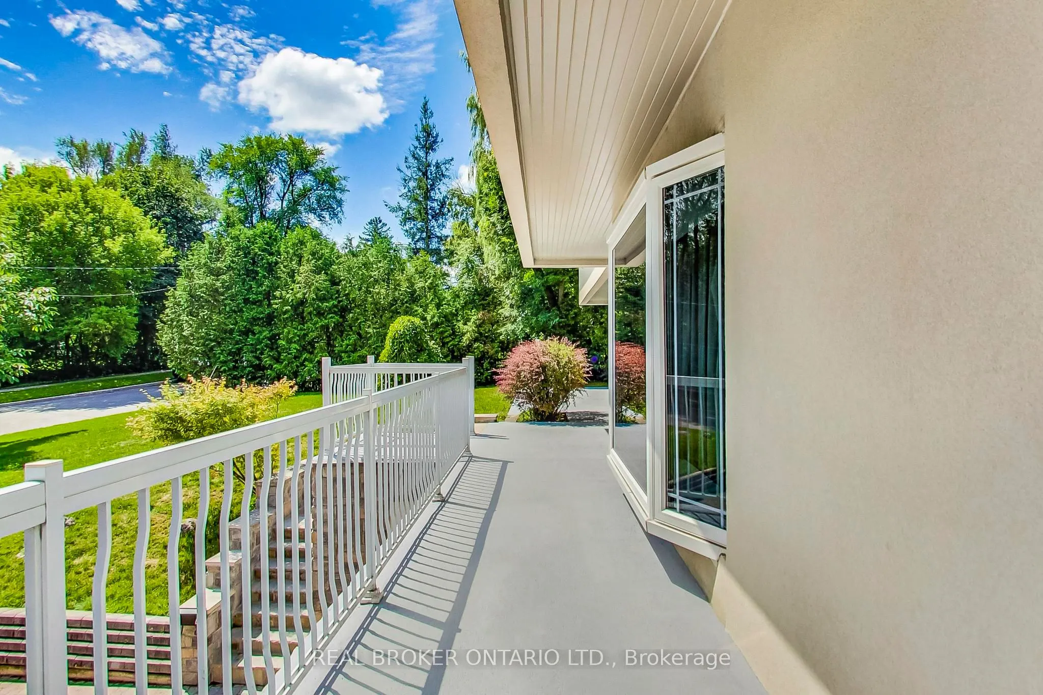 48 Silvergrove Road