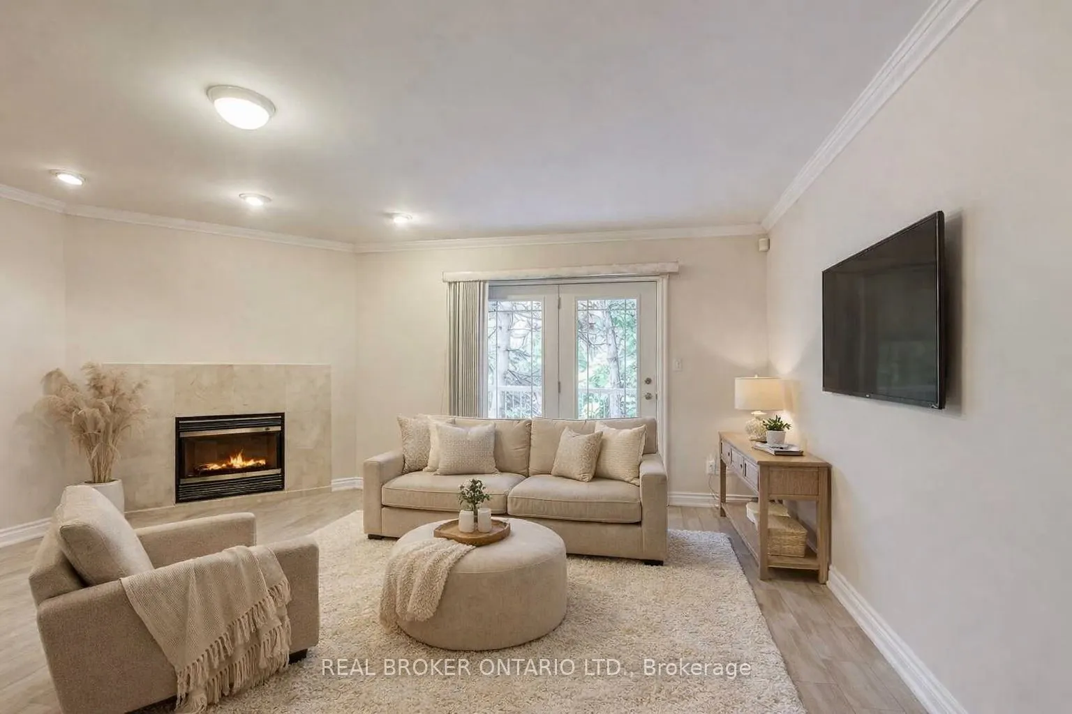 48 Silvergrove Road