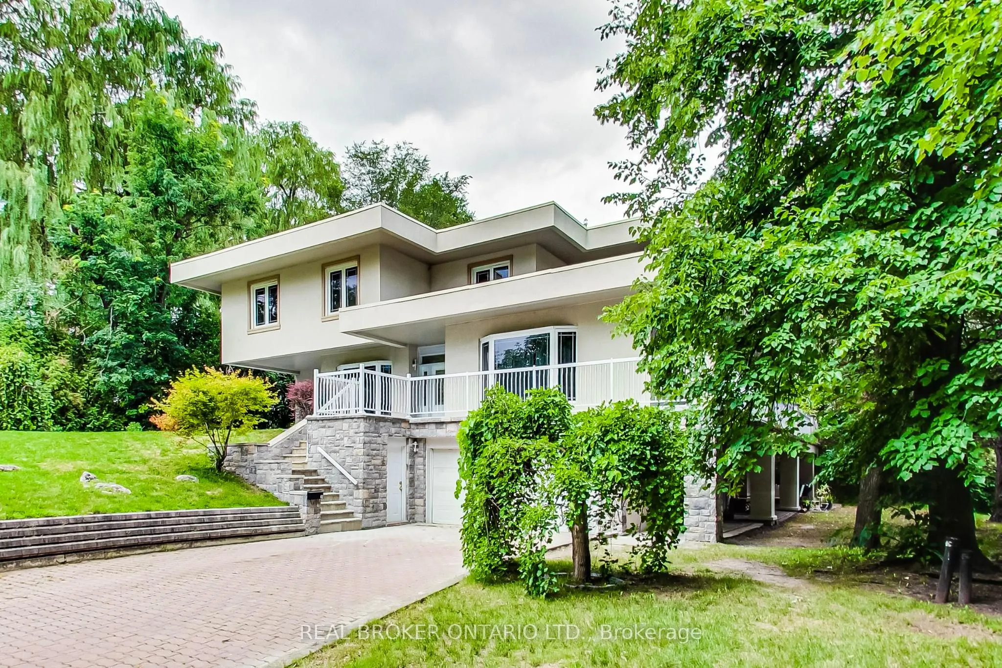 48 Silvergrove Road
