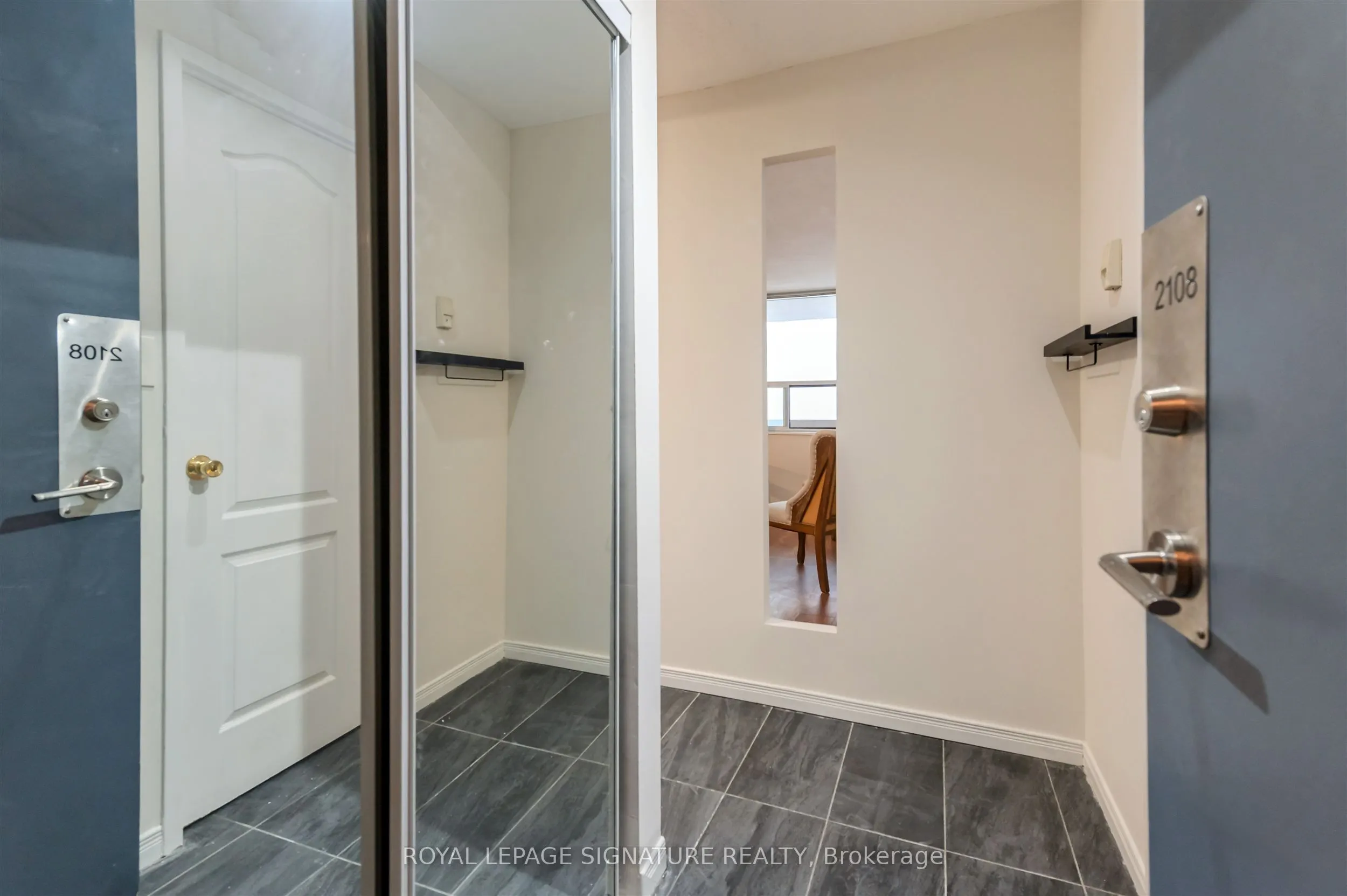 40 Homewood Avenue #2108