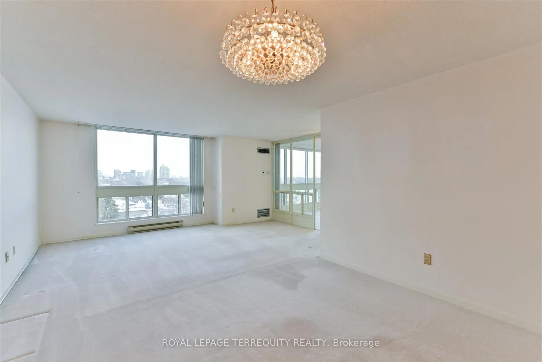 5 Kenneth Avenue #907