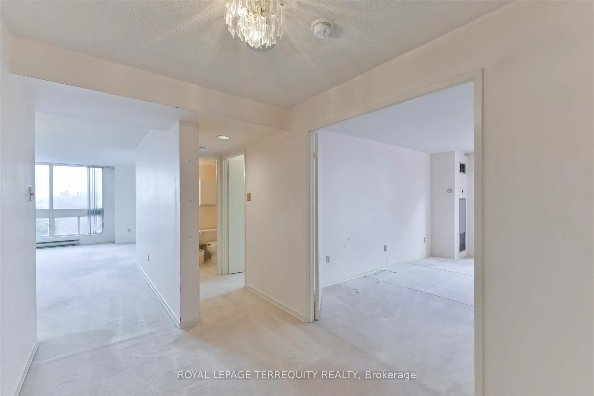 5 Kenneth Avenue #907