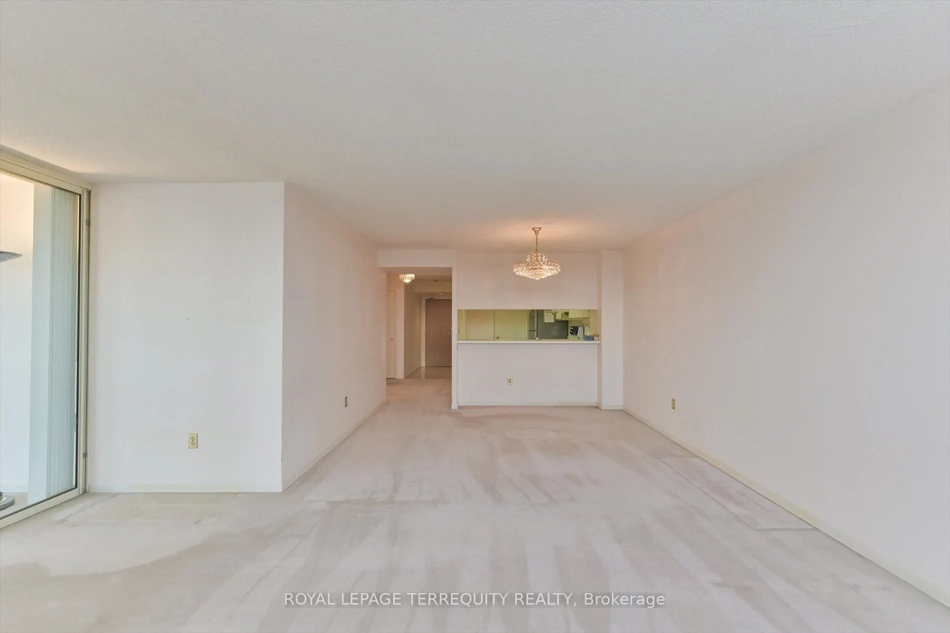 5 Kenneth Avenue #907