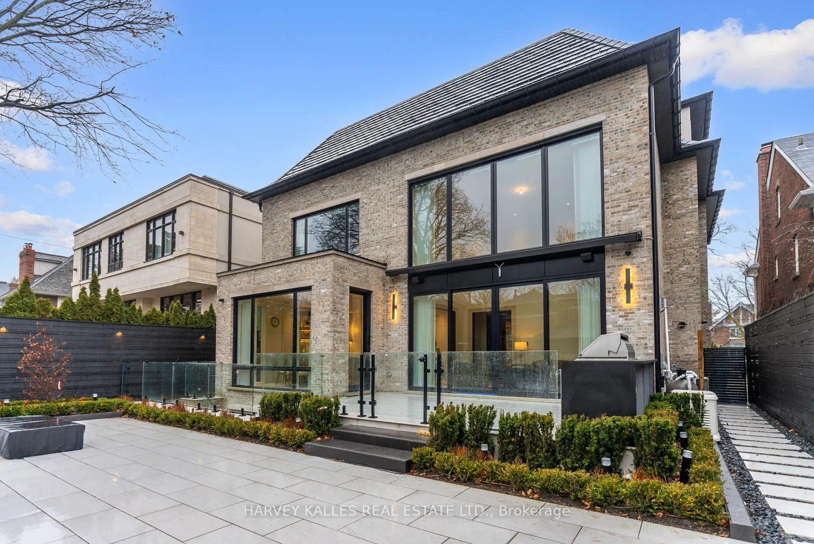 335 Lytton Boulevard