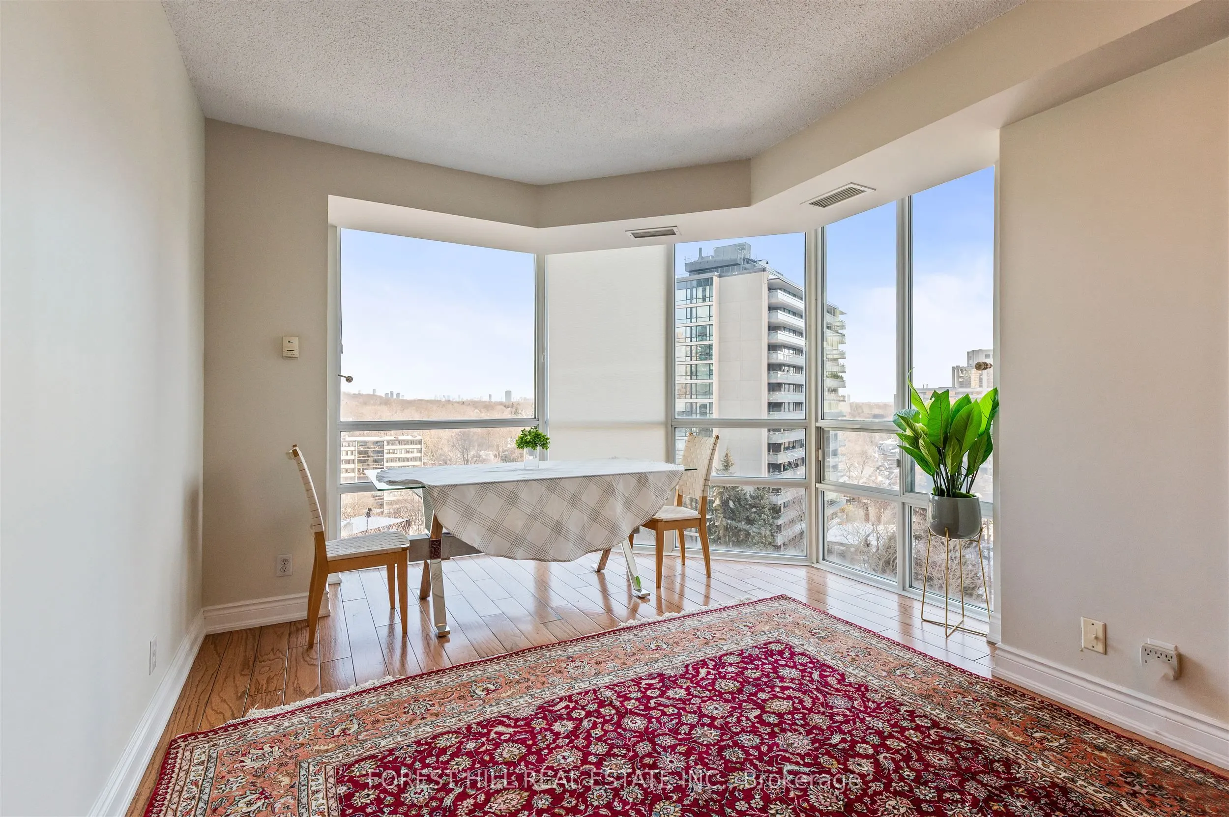 20 Collier Street #903