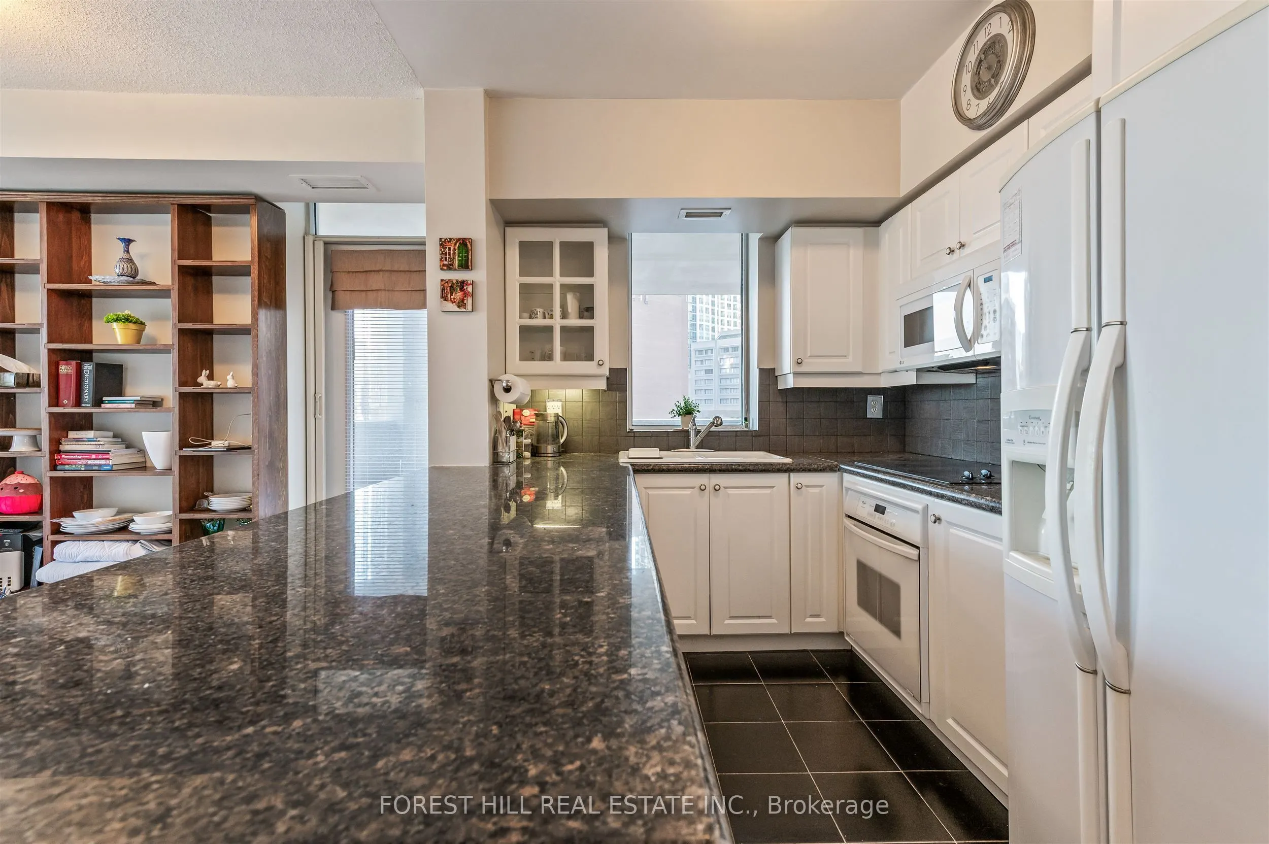 20 Collier Street #903
