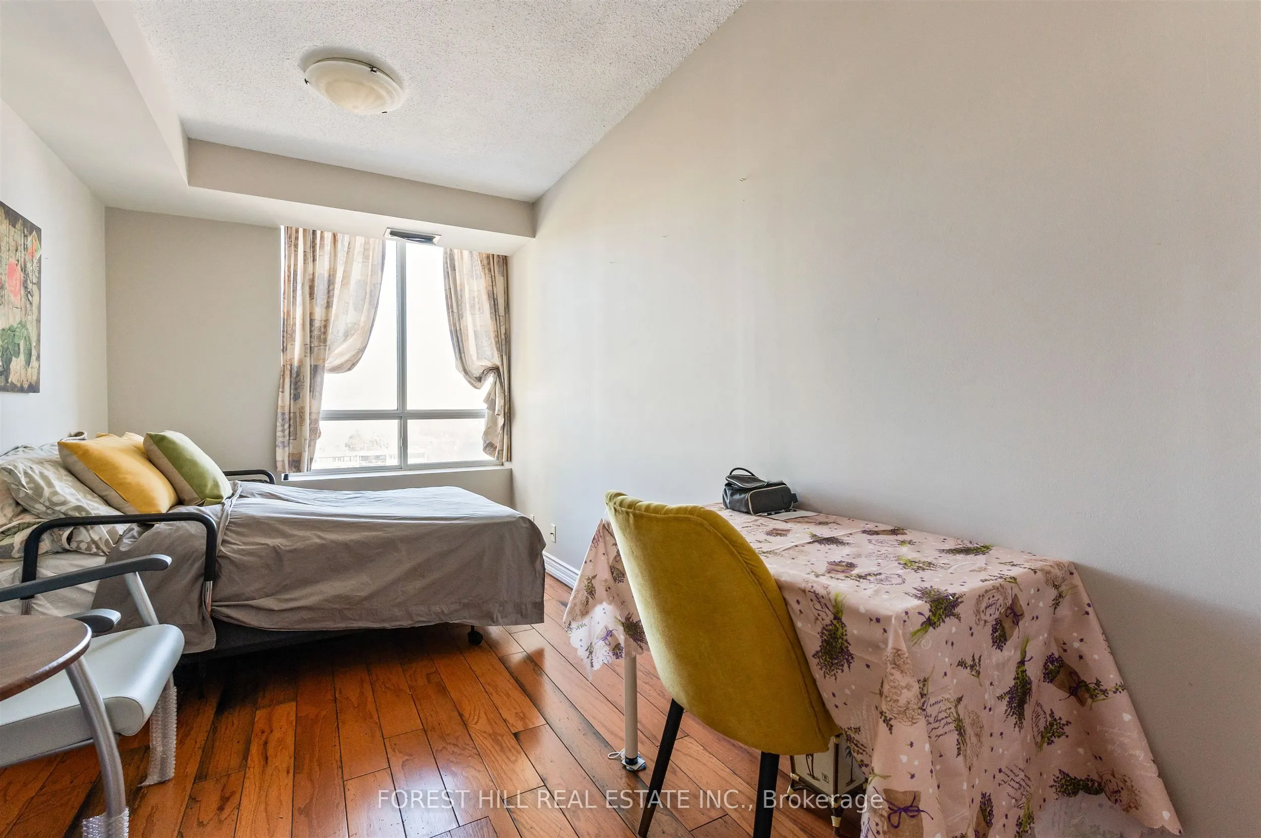 20 Collier Street #903