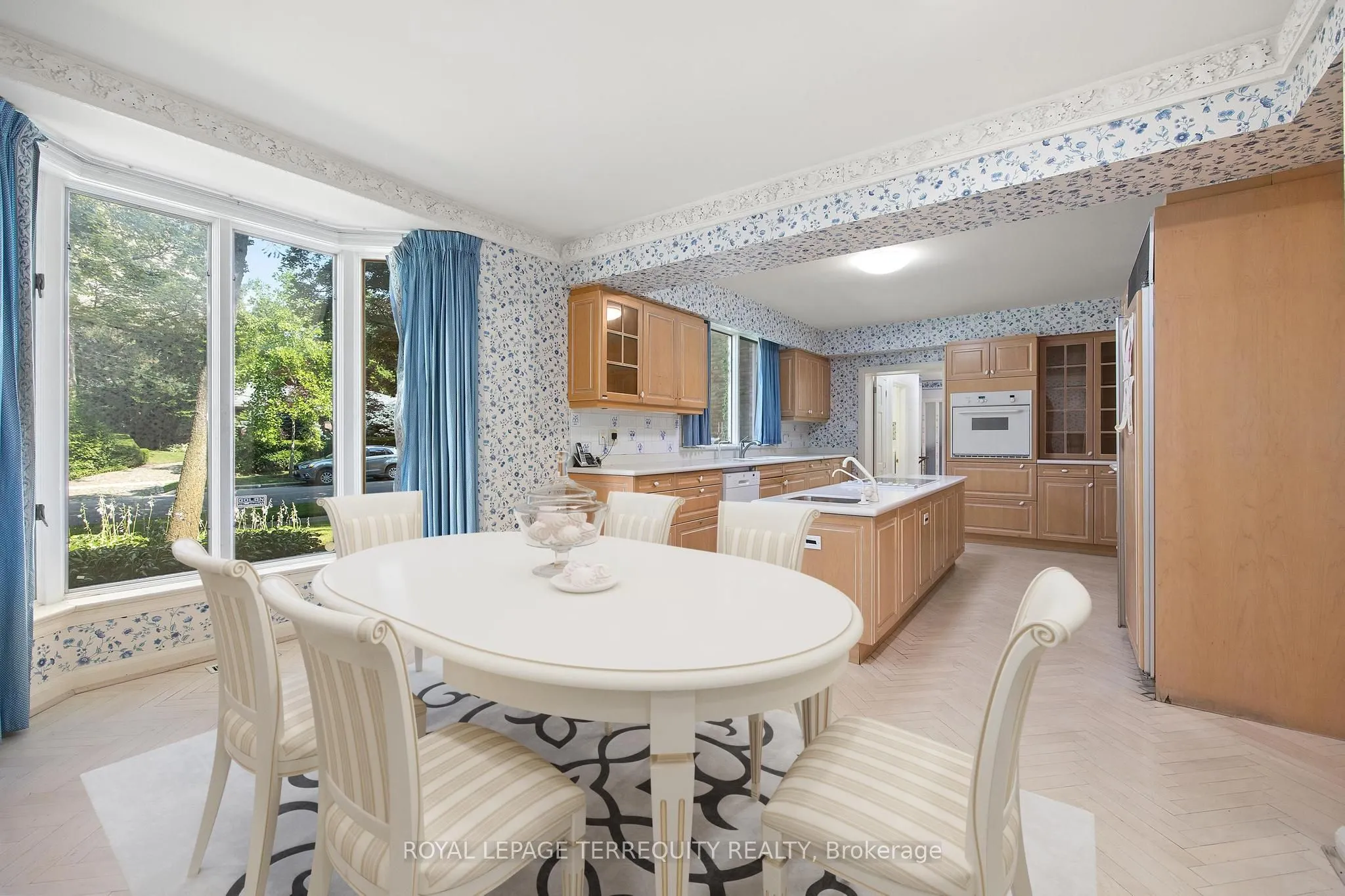 2 Chieftain Crescent