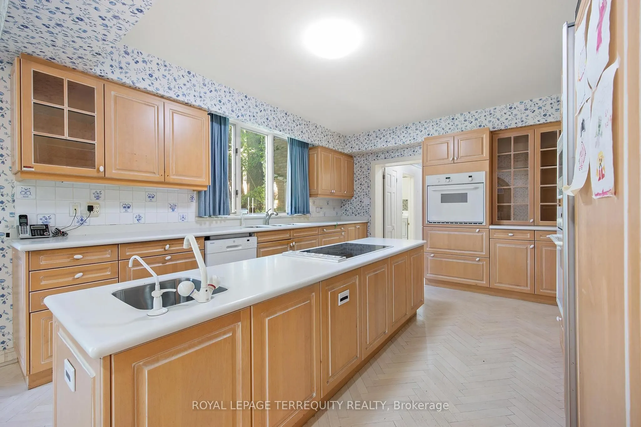 2 Chieftain Crescent