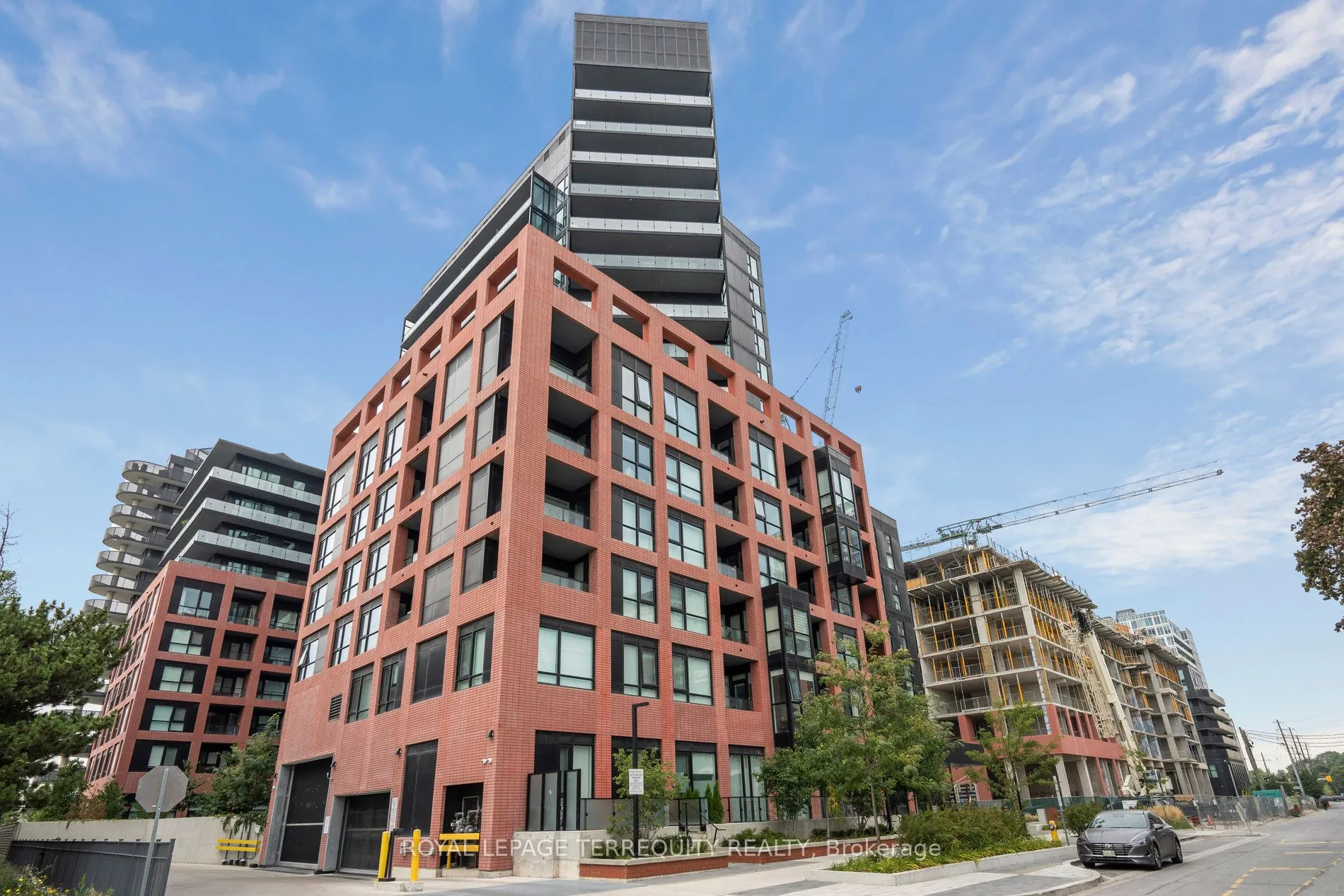 8 Tippett Road #809