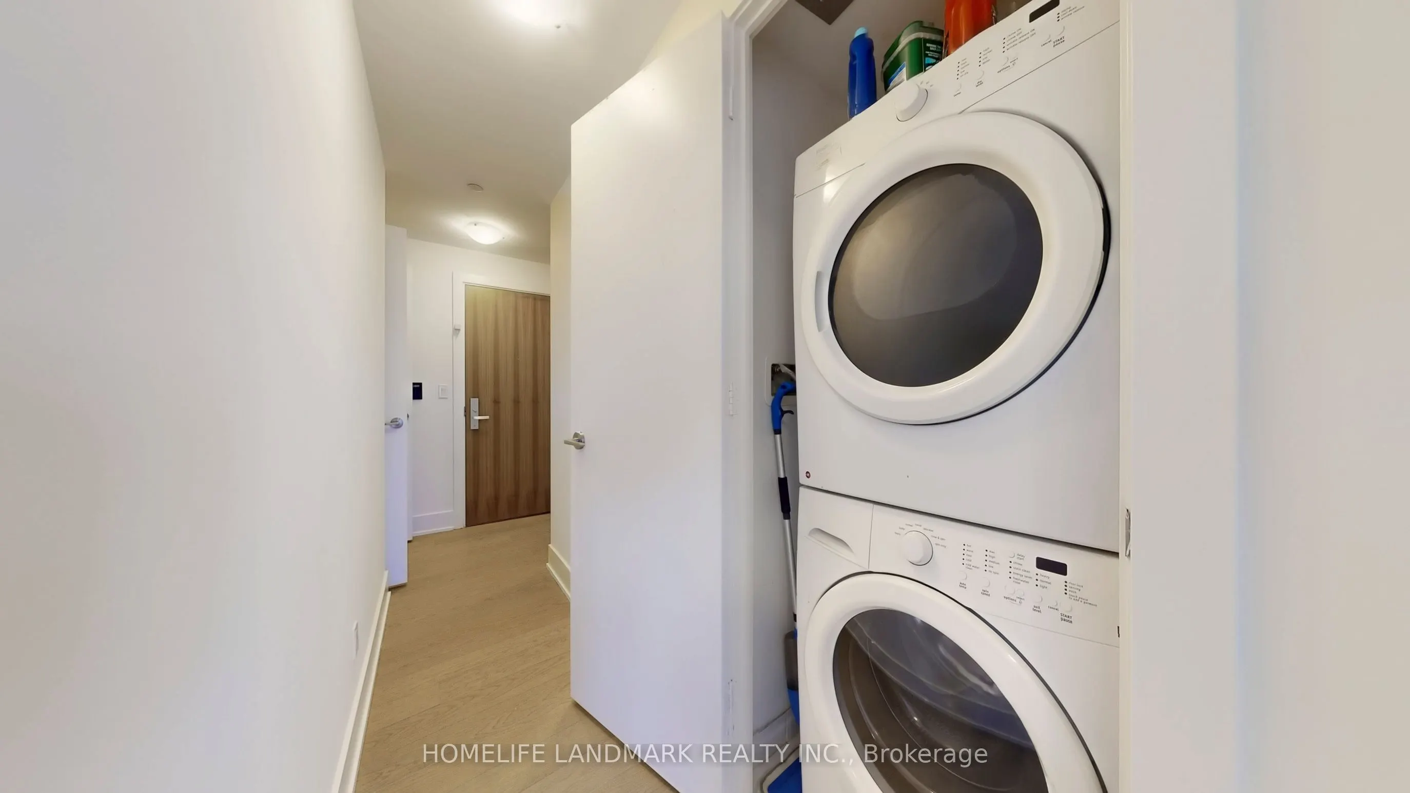 200 Bloor Street W #2305