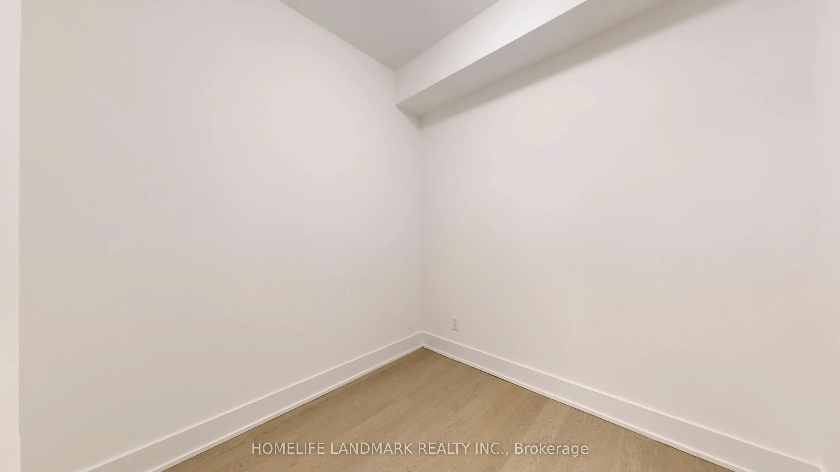 200 Bloor Street W #2305