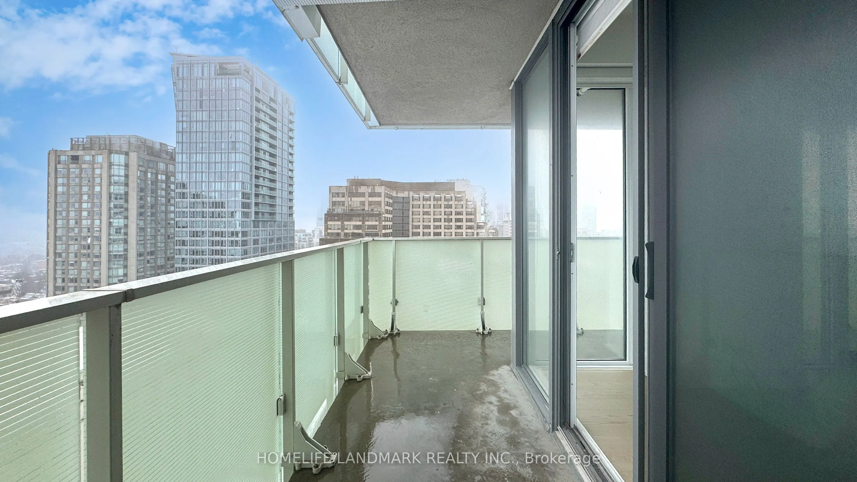 200 Bloor Street W #2305